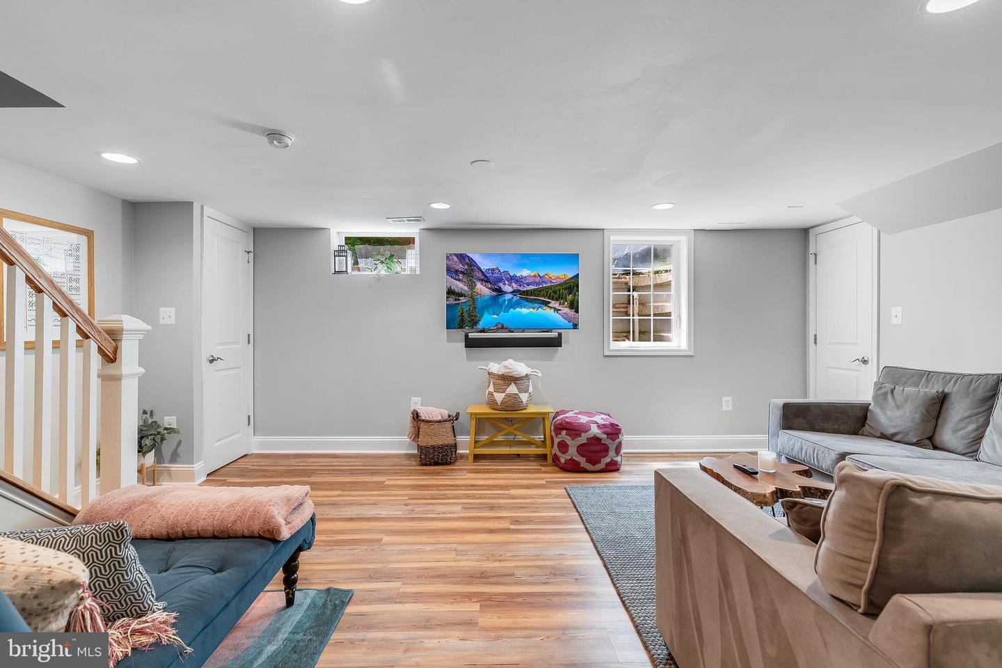 5719 15TH ST N, ARLINGTON, Virginia 22205, 6 Bedrooms Bedrooms, ,4 BathroomsBathrooms,Residential,For sale,5719 15TH ST N,VAAR2056926 MLS # VAAR2056926