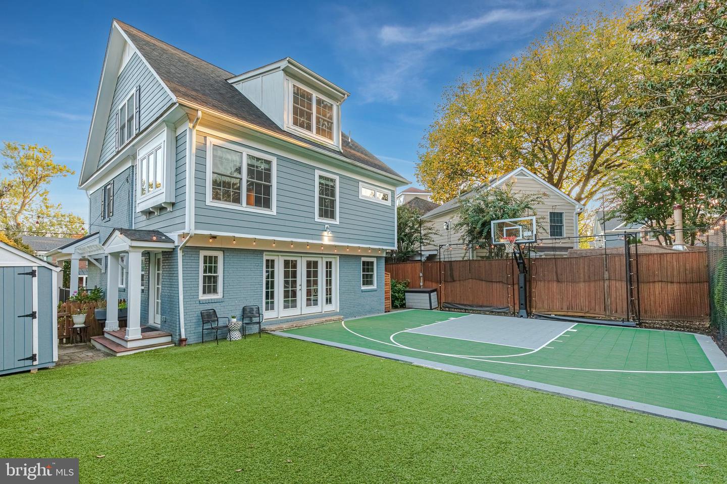 5719 15TH ST N, ARLINGTON, Virginia 22205, 6 Bedrooms Bedrooms, ,4 BathroomsBathrooms,Residential,For sale,5719 15TH ST N,VAAR2056926 MLS # VAAR2056926