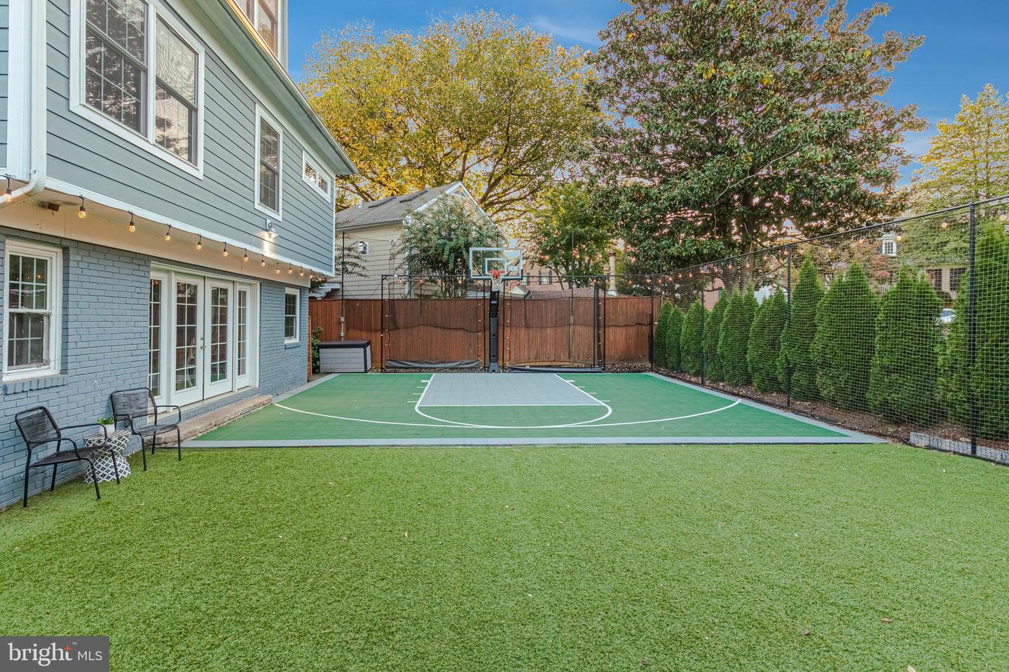 5719 15TH ST N, ARLINGTON, Virginia 22205, 6 Bedrooms Bedrooms, ,4 BathroomsBathrooms,Residential,For sale,5719 15TH ST N,VAAR2056926 MLS # VAAR2056926