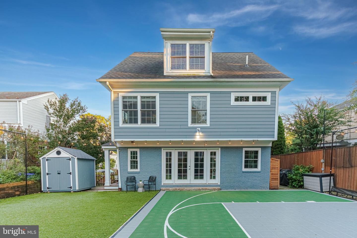5719 15TH ST N, ARLINGTON, Virginia 22205, 6 Bedrooms Bedrooms, ,4 BathroomsBathrooms,Residential,For sale,5719 15TH ST N,VAAR2056926 MLS # VAAR2056926