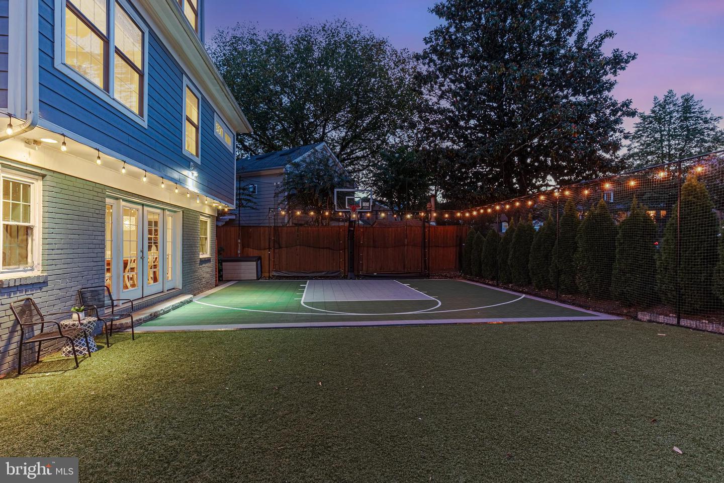 5719 15TH ST N, ARLINGTON, Virginia 22205, 6 Bedrooms Bedrooms, ,4 BathroomsBathrooms,Residential,For sale,5719 15TH ST N,VAAR2056926 MLS # VAAR2056926