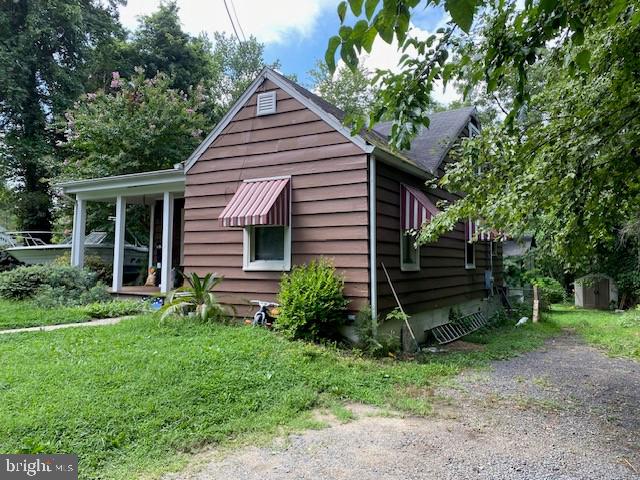 5814 RIDGE VIEW DR, ALEXANDRIA, Virginia 22310, 3 Bedrooms Bedrooms, ,1 BathroomBathrooms,Residential,For sale,5814 RIDGE VIEW DR,VAFX2238132 MLS # VAFX2238132