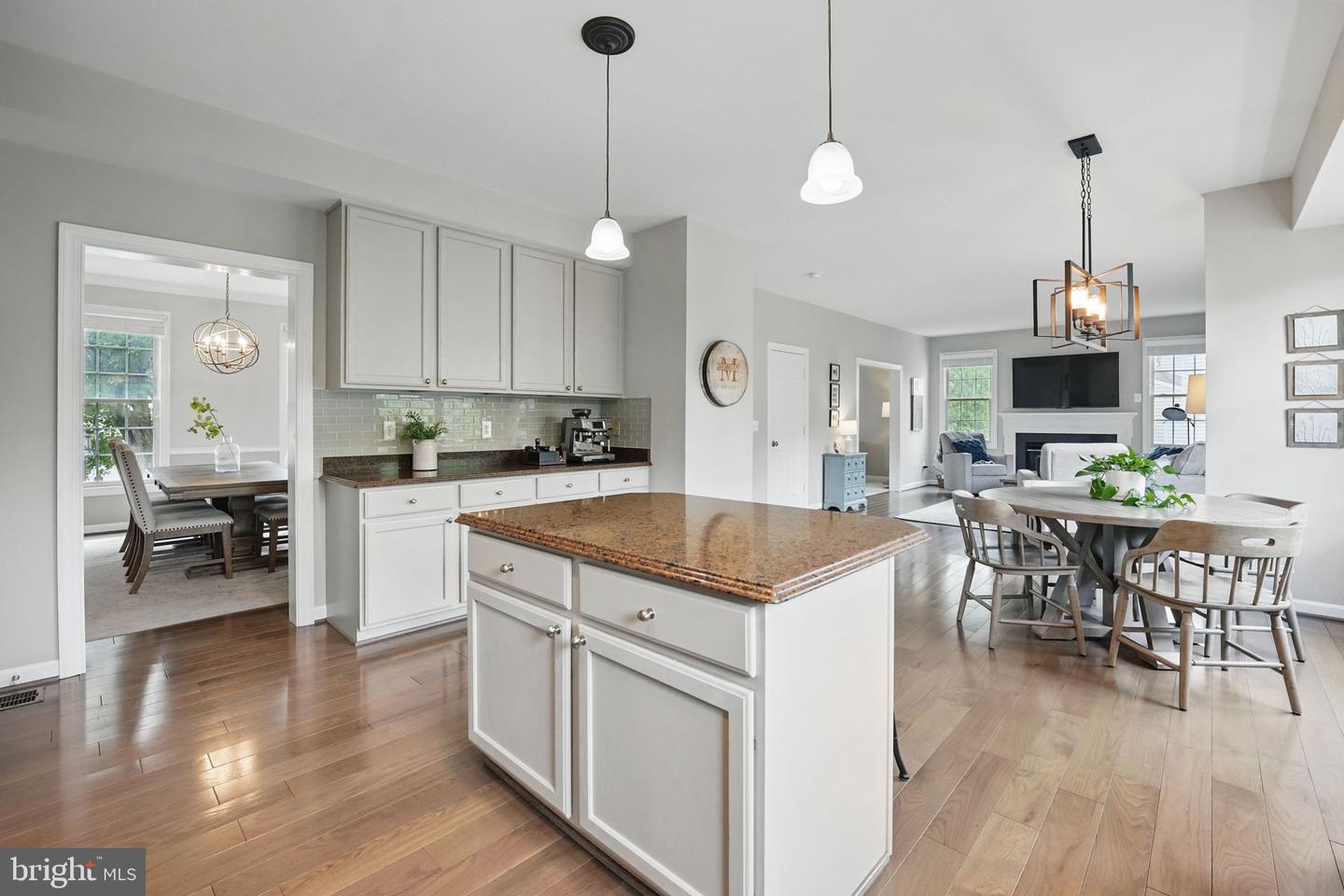 16058 OLMSTEAD LN, WOODBRIDGE, Virginia 22191, 5 Bedrooms Bedrooms, ,3 BathroomsBathrooms,Residential,For sale,16058 OLMSTEAD LN,VAPW2093744 MLS # VAPW2093744