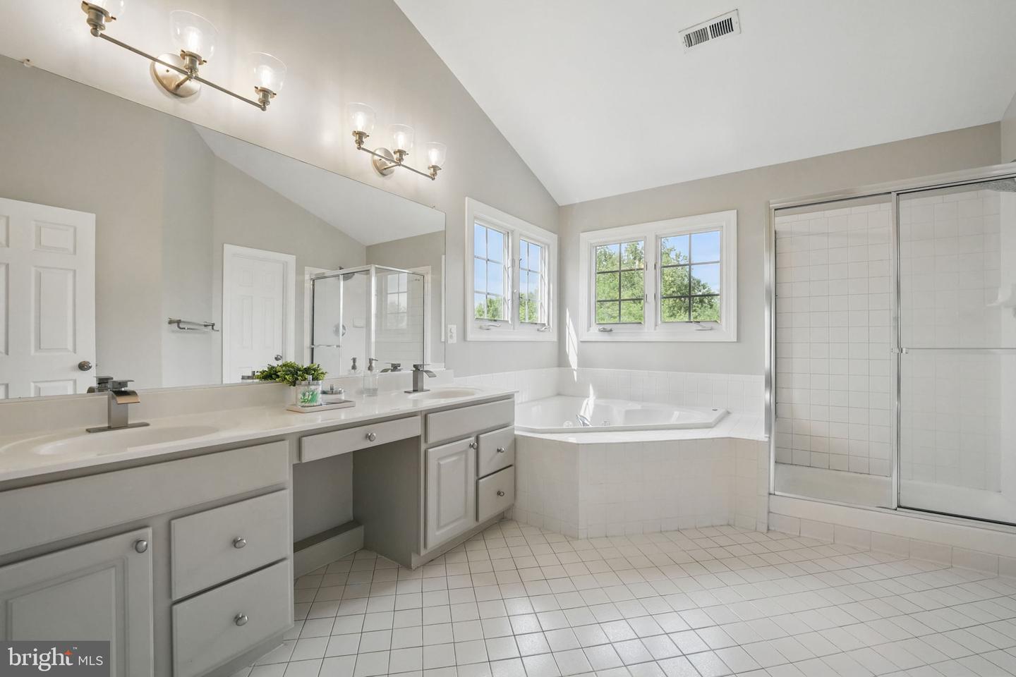 16058 OLMSTEAD LN, WOODBRIDGE, Virginia 22191, 5 Bedrooms Bedrooms, ,3 BathroomsBathrooms,Residential,For sale,16058 OLMSTEAD LN,VAPW2093744 MLS # VAPW2093744