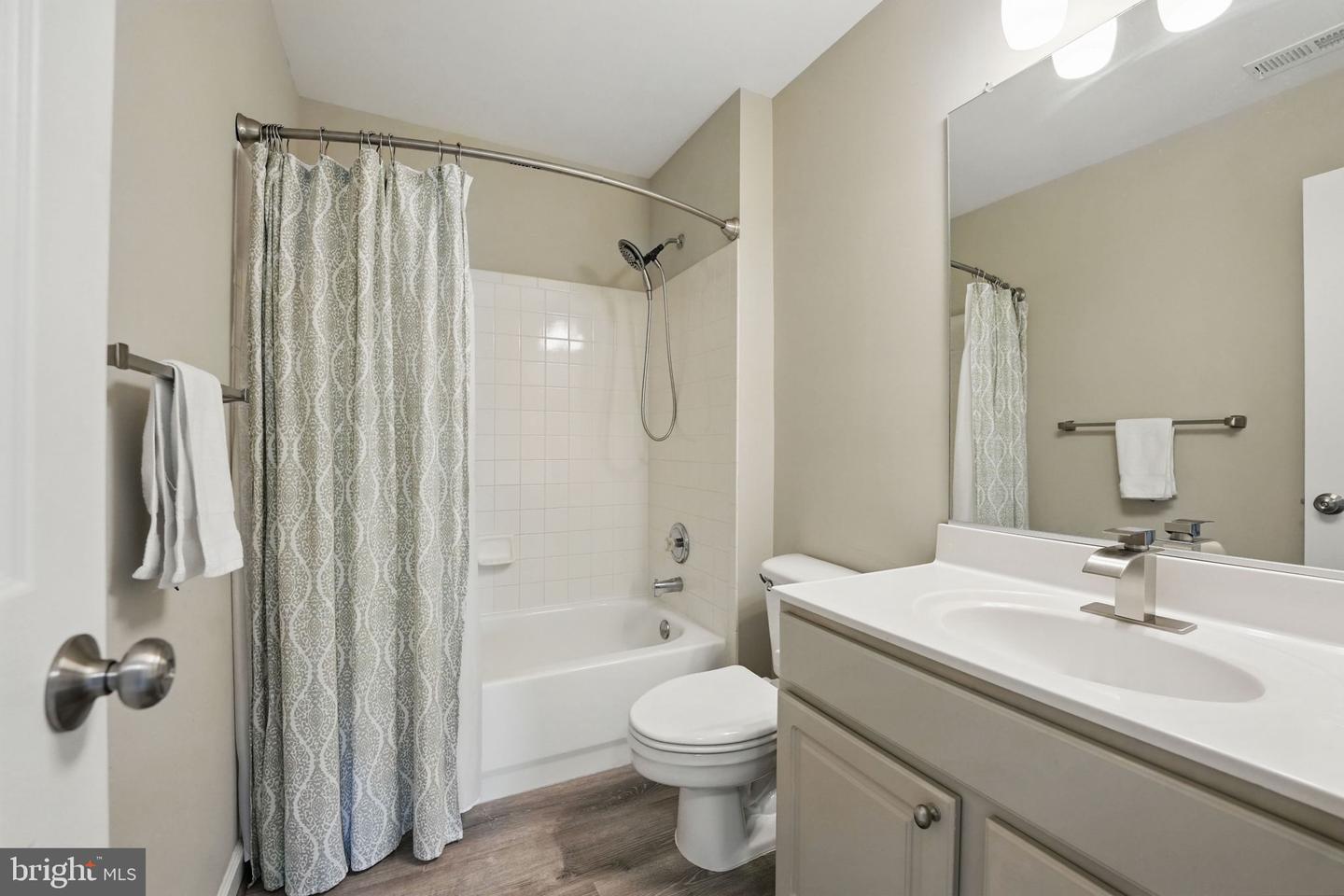 16058 OLMSTEAD LN, WOODBRIDGE, Virginia 22191, 5 Bedrooms Bedrooms, ,3 BathroomsBathrooms,Residential,For sale,16058 OLMSTEAD LN,VAPW2093744 MLS # VAPW2093744