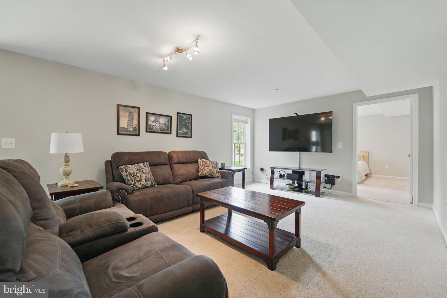16058 OLMSTEAD LN, WOODBRIDGE, Virginia 22191, 5 Bedrooms Bedrooms, ,3 BathroomsBathrooms,Residential,For sale,16058 OLMSTEAD LN,VAPW2093744 MLS # VAPW2093744