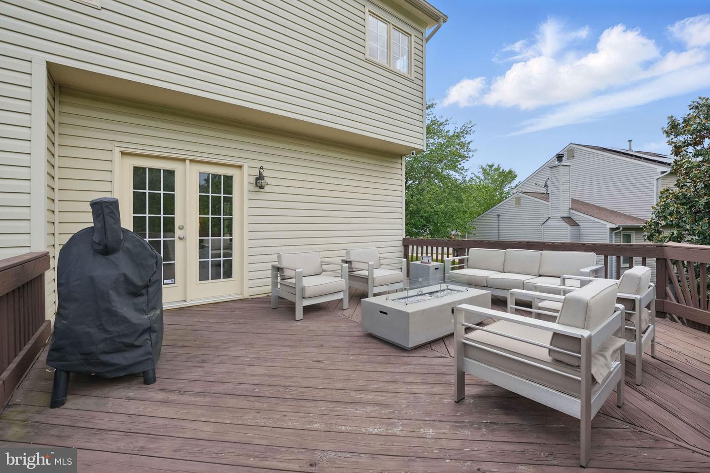16058 OLMSTEAD LN, WOODBRIDGE, Virginia 22191, 5 Bedrooms Bedrooms, ,3 BathroomsBathrooms,Residential,For sale,16058 OLMSTEAD LN,VAPW2093744 MLS # VAPW2093744