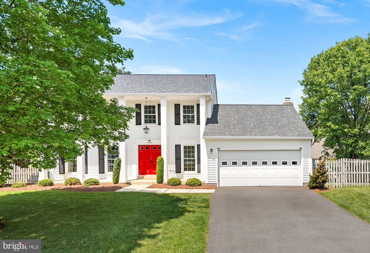 4628 SAND ROCK LN, CHANTILLY, Virginia 20151, 4 Bedrooms Bedrooms, ,2 BathroomsBathrooms,Residential,For sale,4628 SAND ROCK LN,VAFX2238212 MLS # VAFX2238212