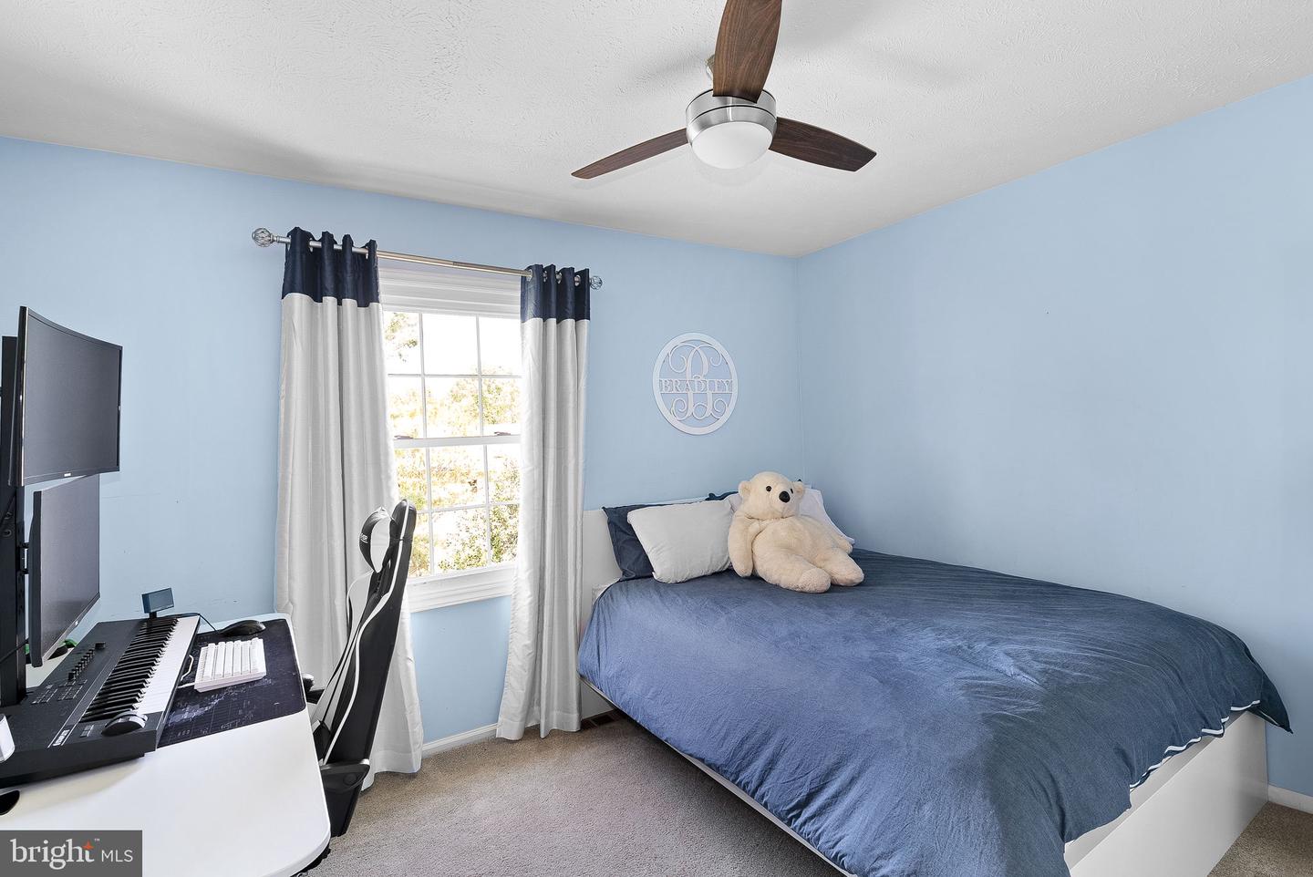 4628 SAND ROCK LN, CHANTILLY, Virginia 20151, 4 Bedrooms Bedrooms, ,2 BathroomsBathrooms,Residential,For sale,4628 SAND ROCK LN,VAFX2238212 MLS # VAFX2238212
