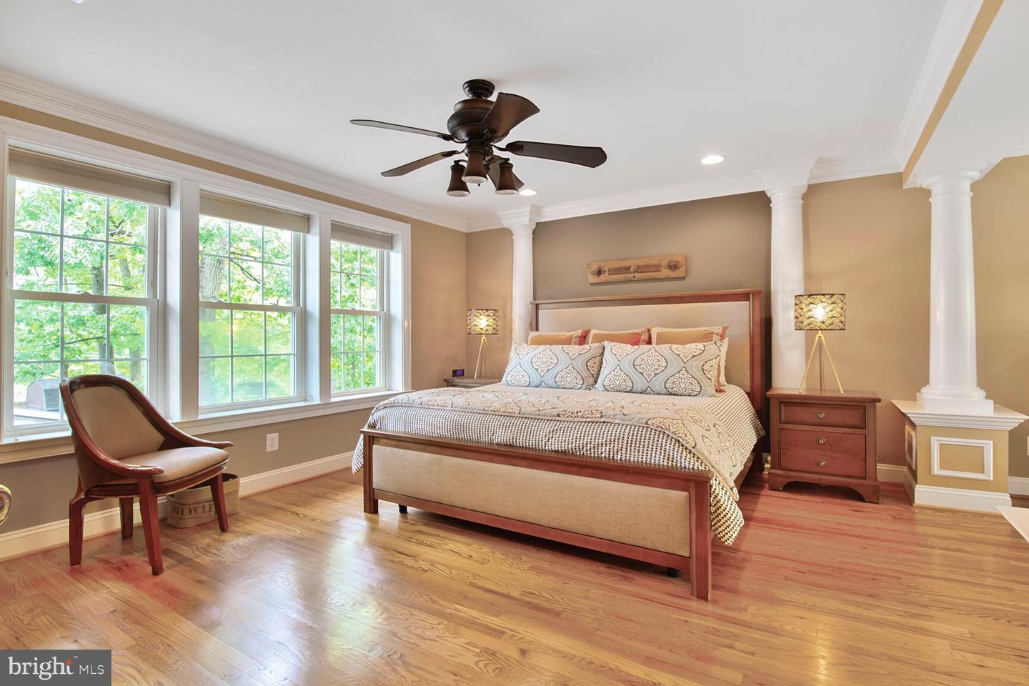 5918 SHERBORN LN, SPRINGFIELD, Virginia 22152, 5 Bedrooms Bedrooms, 3 Rooms Rooms,3 BathroomsBathrooms,Residential,For sale,5918 SHERBORN LN,VAFX2238366 MLS # VAFX2238366