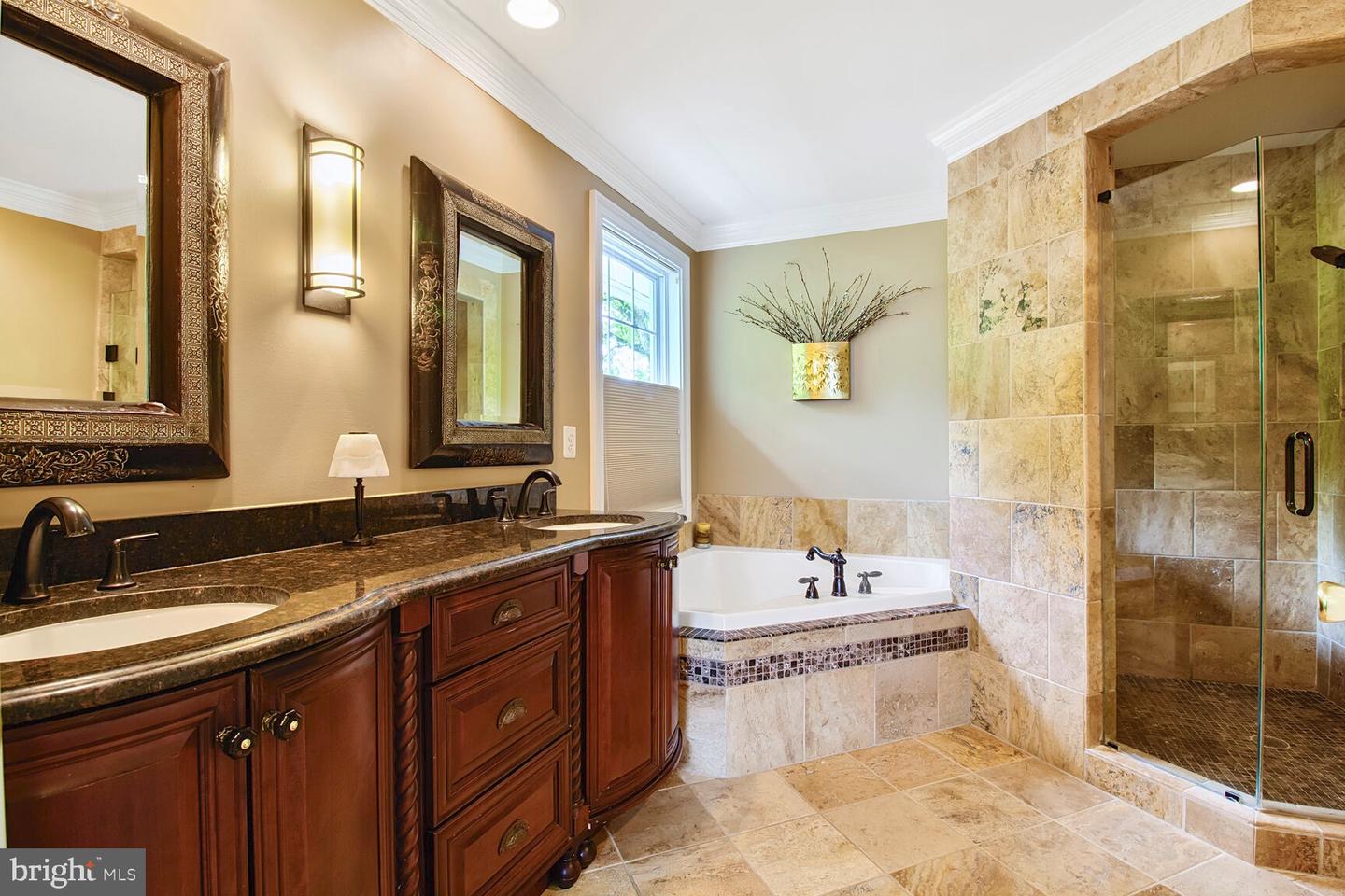 5918 SHERBORN LN, SPRINGFIELD, Virginia 22152, 5 Bedrooms Bedrooms, 3 Rooms Rooms,3 BathroomsBathrooms,Residential,For sale,5918 SHERBORN LN,VAFX2238366 MLS # VAFX2238366