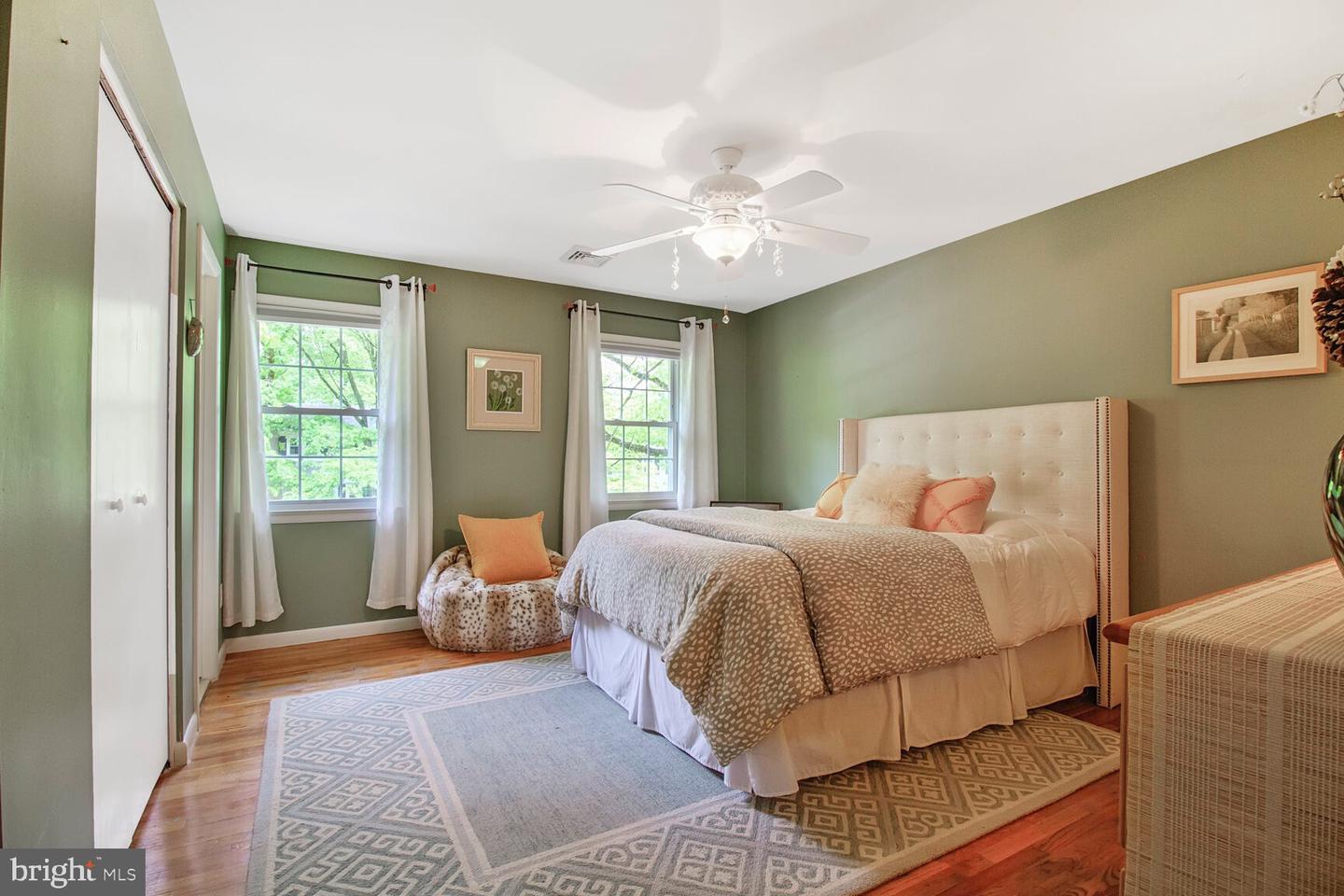 5918 SHERBORN LN, SPRINGFIELD, Virginia 22152, 5 Bedrooms Bedrooms, 3 Rooms Rooms,3 BathroomsBathrooms,Residential,For sale,5918 SHERBORN LN,VAFX2238366 MLS # VAFX2238366