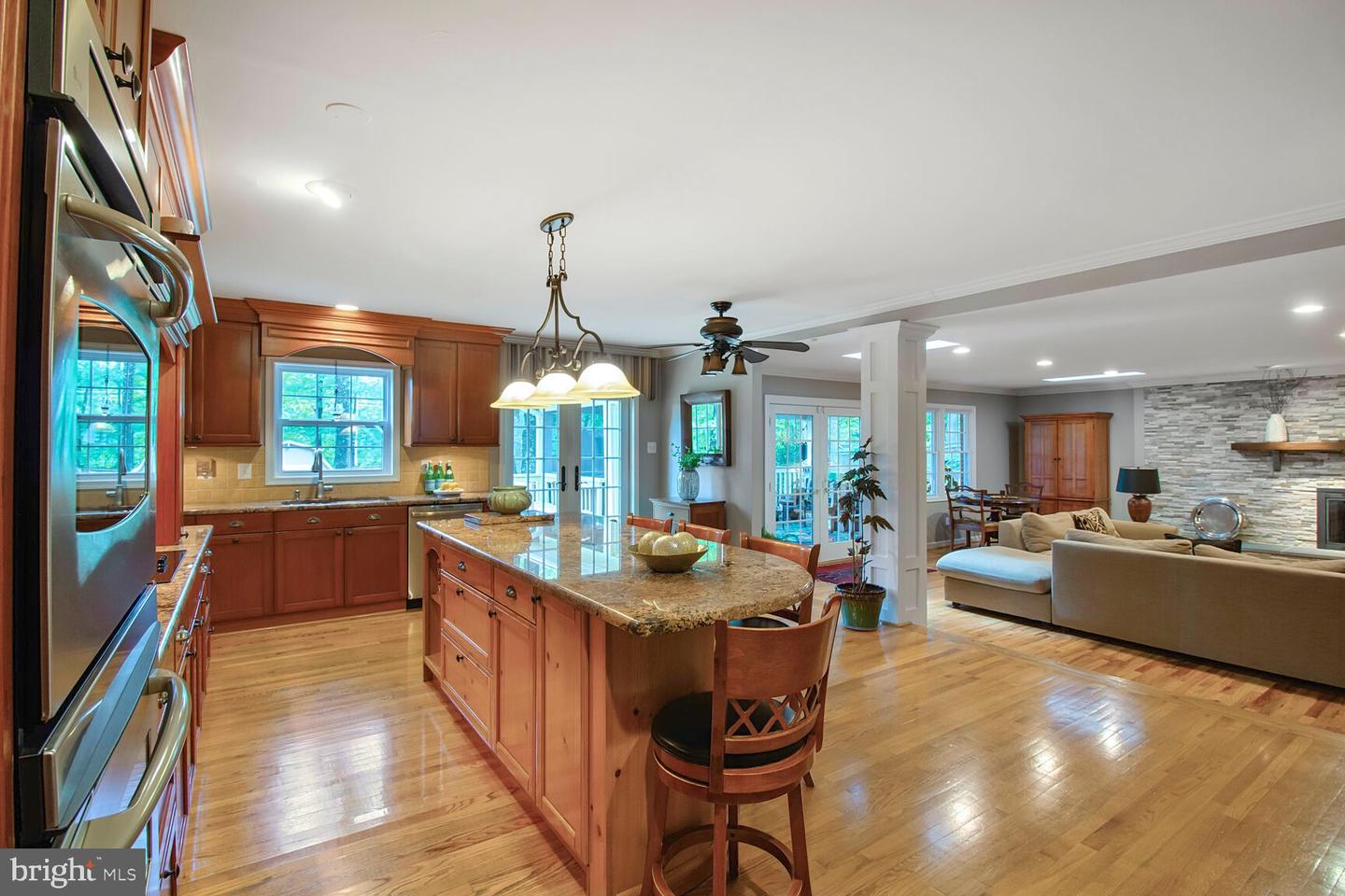 5918 SHERBORN LN, SPRINGFIELD, Virginia 22152, 5 Bedrooms Bedrooms, 3 Rooms Rooms,3 BathroomsBathrooms,Residential,For sale,5918 SHERBORN LN,VAFX2238366 MLS # VAFX2238366