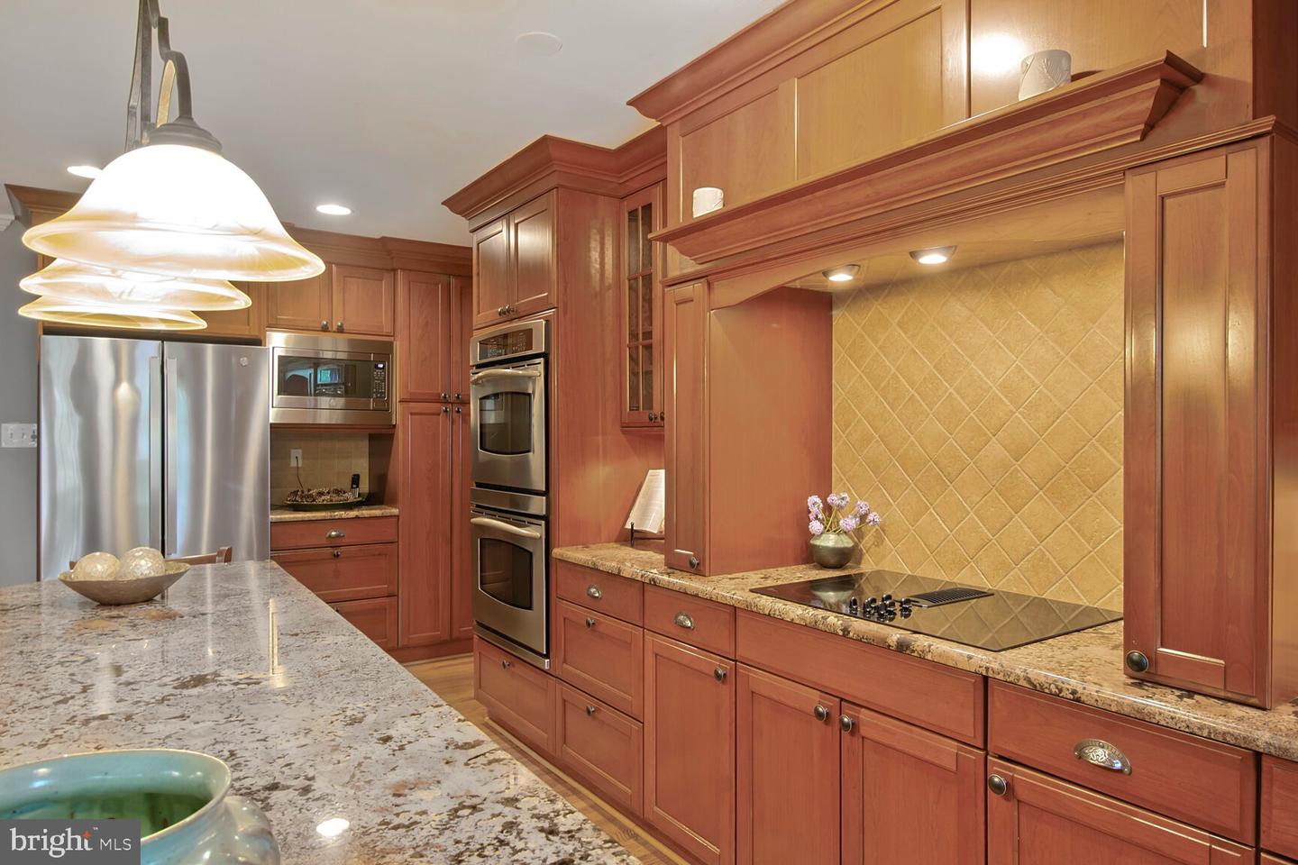 5918 SHERBORN LN, SPRINGFIELD, Virginia 22152, 5 Bedrooms Bedrooms, 3 Rooms Rooms,3 BathroomsBathrooms,Residential,For sale,5918 SHERBORN LN,VAFX2238366 MLS # VAFX2238366