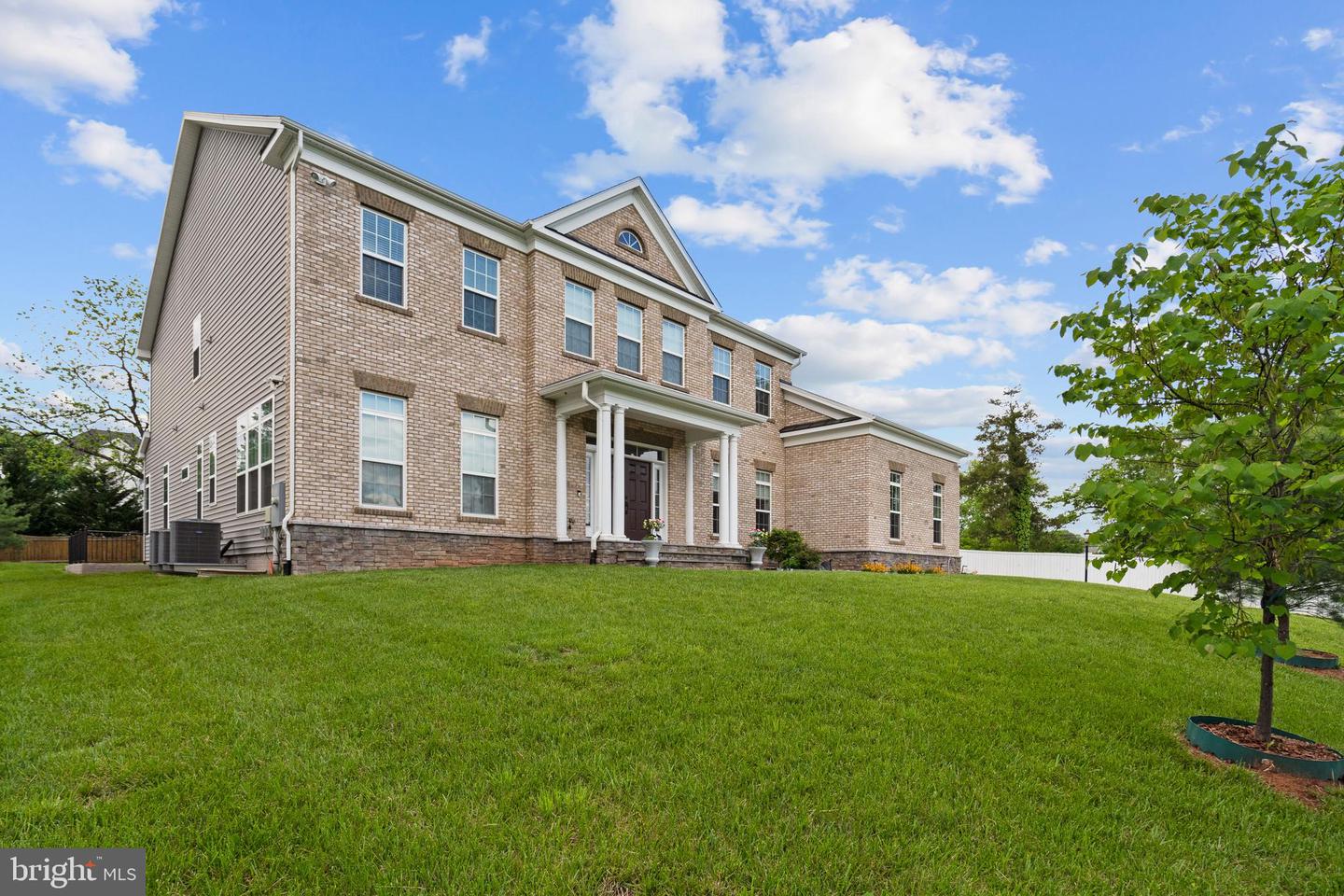 7018 CENTREVILLE RD, CENTREVILLE, Virginia 20121, 5 Bedrooms Bedrooms, ,5 BathroomsBathrooms,Residential,For sale,7018 CENTREVILLE RD,VAFX2238226 MLS # VAFX2238226
