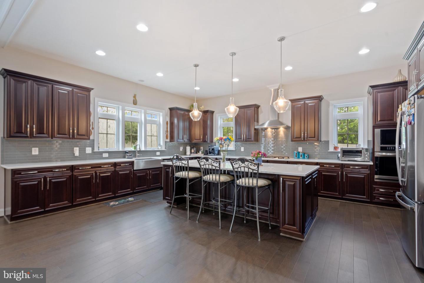 7018 CENTREVILLE RD, CENTREVILLE, Virginia 20121, 5 Bedrooms Bedrooms, ,5 BathroomsBathrooms,Residential,For sale,7018 CENTREVILLE RD,VAFX2238226 MLS # VAFX2238226