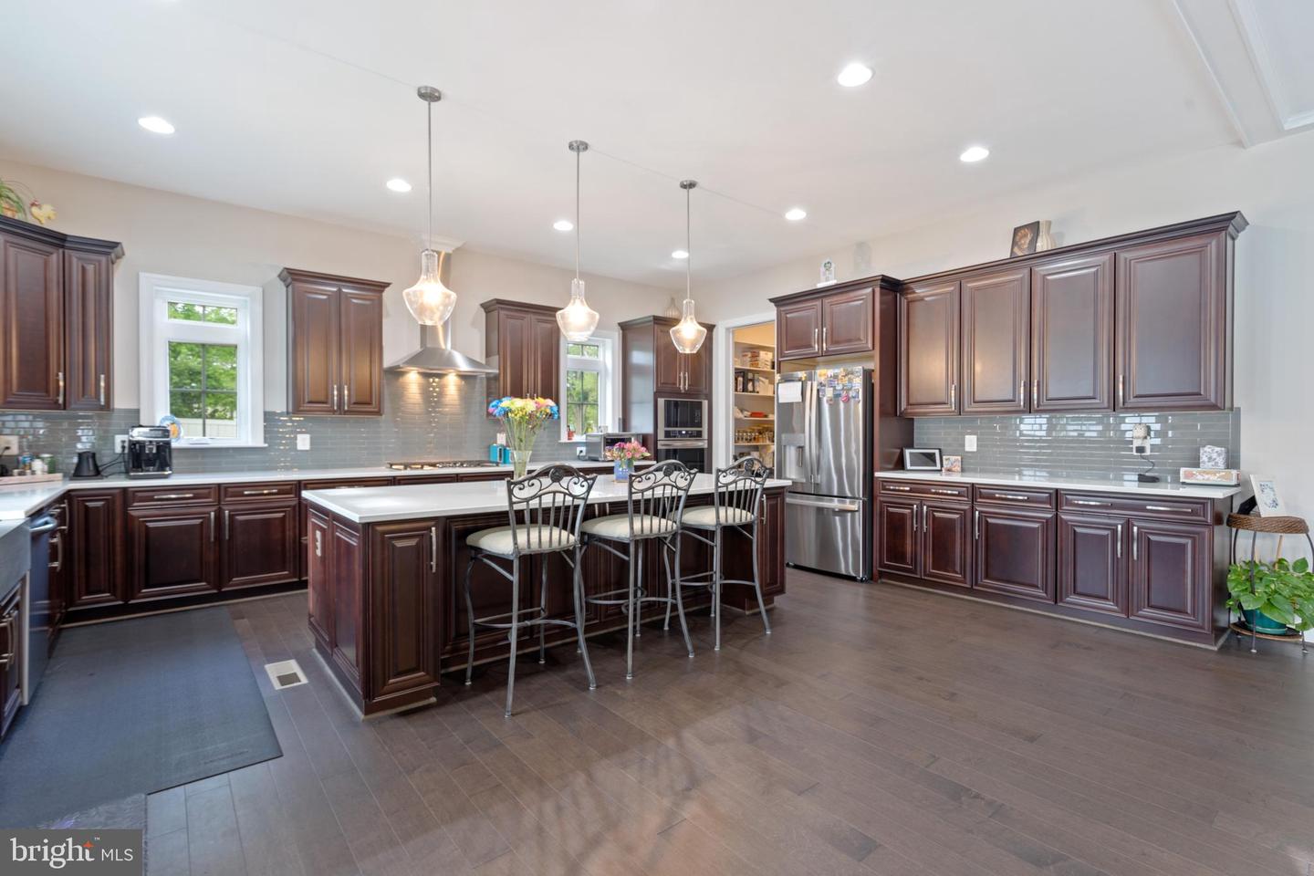 7018 CENTREVILLE RD, CENTREVILLE, Virginia 20121, 5 Bedrooms Bedrooms, ,5 BathroomsBathrooms,Residential,For sale,7018 CENTREVILLE RD,VAFX2238226 MLS # VAFX2238226