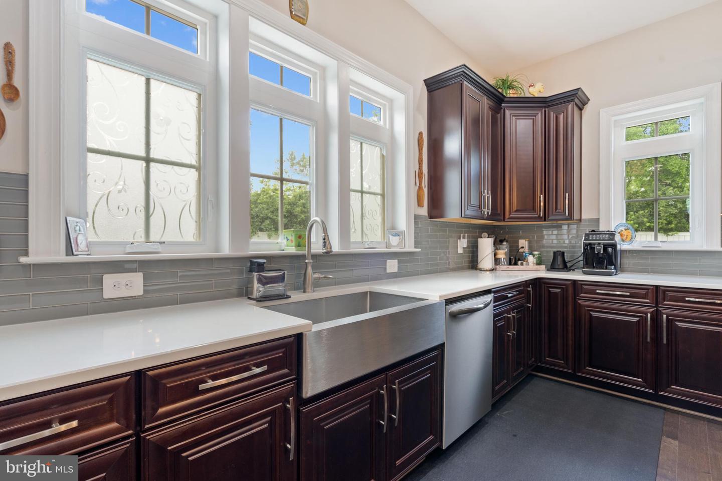 7018 CENTREVILLE RD, CENTREVILLE, Virginia 20121, 5 Bedrooms Bedrooms, ,5 BathroomsBathrooms,Residential,For sale,7018 CENTREVILLE RD,VAFX2238226 MLS # VAFX2238226