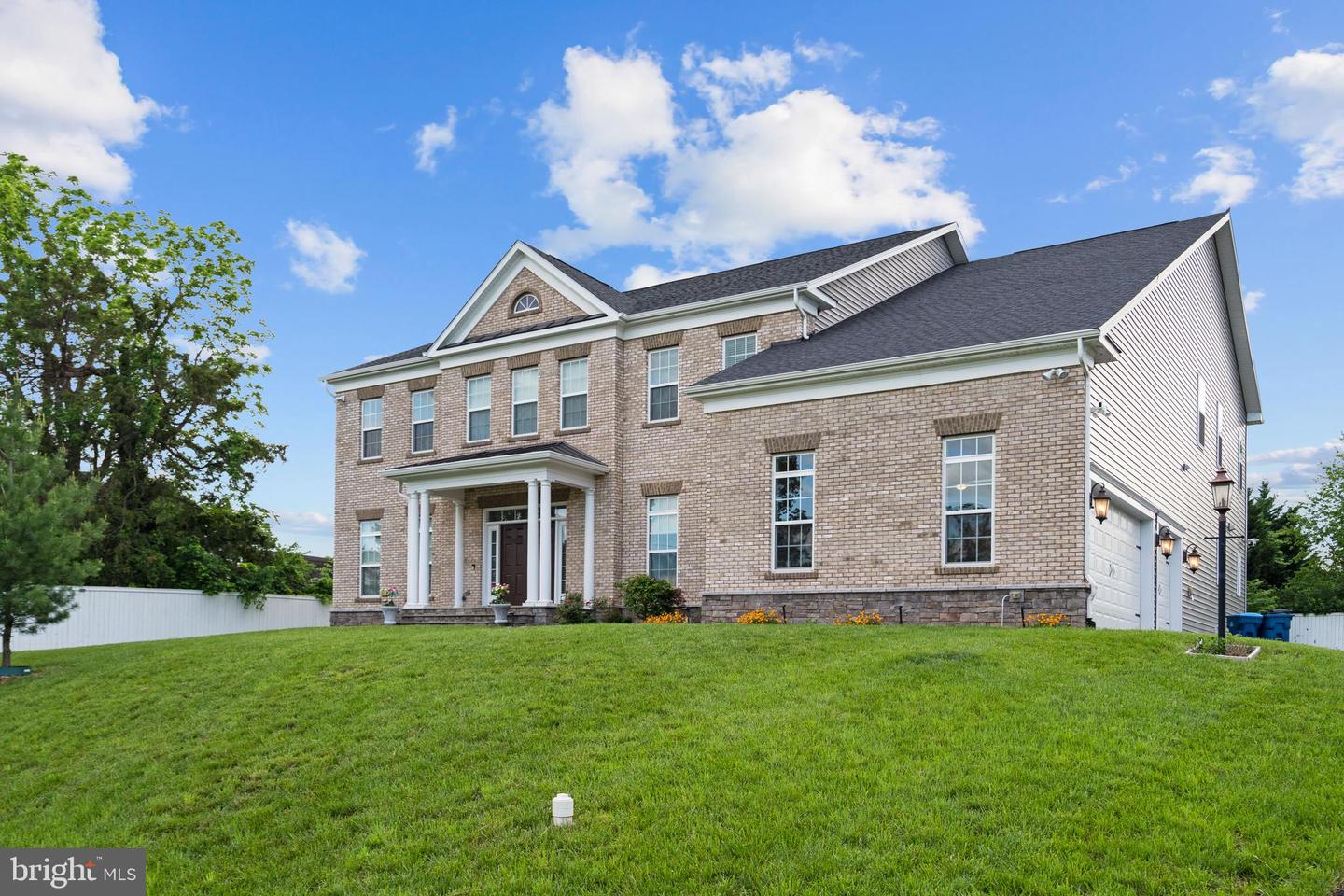 7018 CENTREVILLE RD, CENTREVILLE, Virginia 20121, 5 Bedrooms Bedrooms, ,5 BathroomsBathrooms,Residential,For sale,7018 CENTREVILLE RD,VAFX2238226 MLS # VAFX2238226