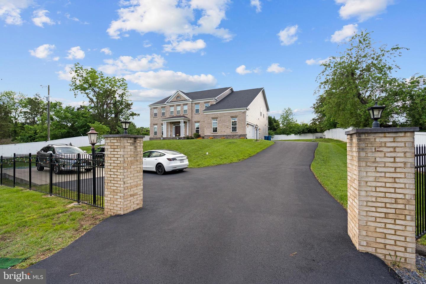 7018 CENTREVILLE RD, CENTREVILLE, Virginia 20121, 5 Bedrooms Bedrooms, ,5 BathroomsBathrooms,Residential,For sale,7018 CENTREVILLE RD,VAFX2238226 MLS # VAFX2238226