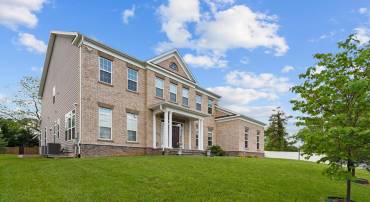 7018 CENTREVILLE RD, CENTREVILLE, Virginia 20121, 5 Bedrooms Bedrooms, ,5 BathroomsBathrooms,Residential,For sale,7018 CENTREVILLE RD,VAFX2238226 MLS # VAFX2238226