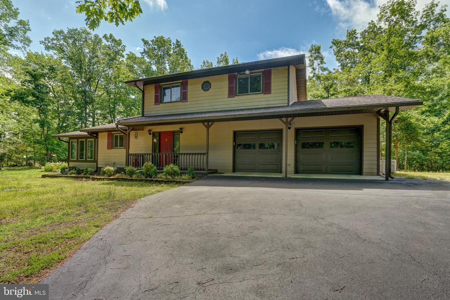 120 LAKEWOOD CIRCLE, MINERAL, Virginia 23117, 3 Bedrooms Bedrooms, 11 Rooms Rooms,2 BathroomsBathrooms,Residential,For sale,120 LAKEWOOD CIRCLE,VALA2007784 MLS # VALA2007784