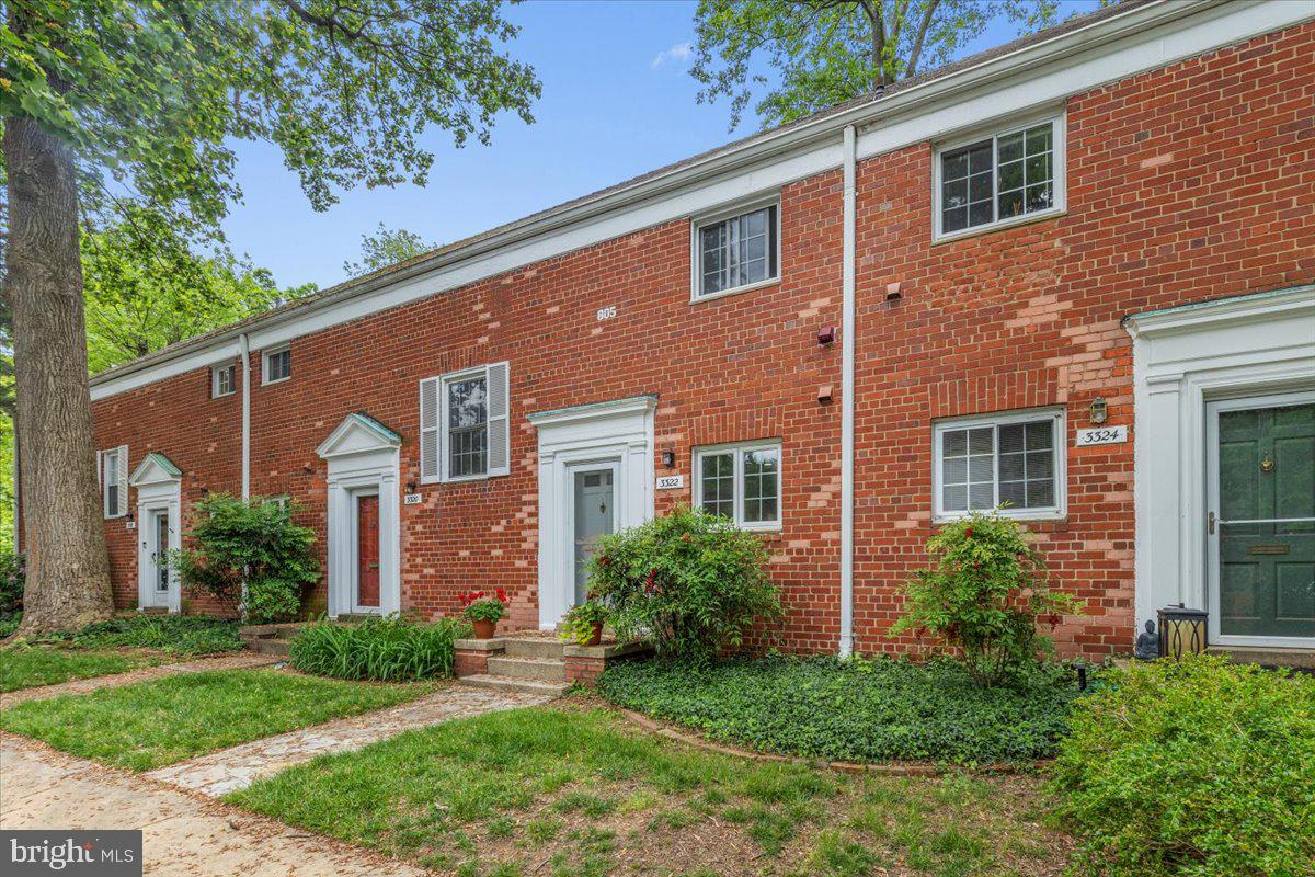 3322 CORYELL LN, ALEXANDRIA, Virginia 22302, 1 Bedroom Bedrooms, ,1 BathroomBathrooms,Residential,For sale,3322 CORYELL LN,VAAX2044932 MLS # VAAX2044932