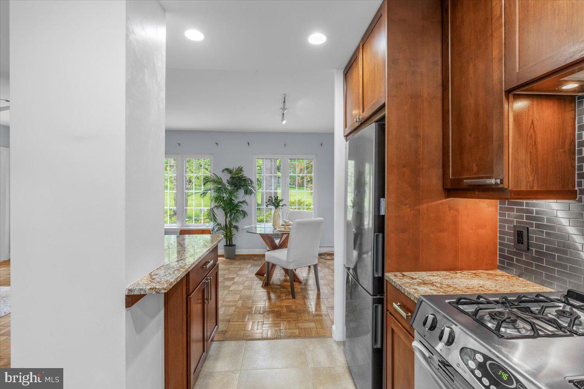 3322 CORYELL LN, ALEXANDRIA, Virginia 22302, 1 Bedroom Bedrooms, ,1 BathroomBathrooms,Residential,For sale,3322 CORYELL LN,VAAX2044932 MLS # VAAX2044932