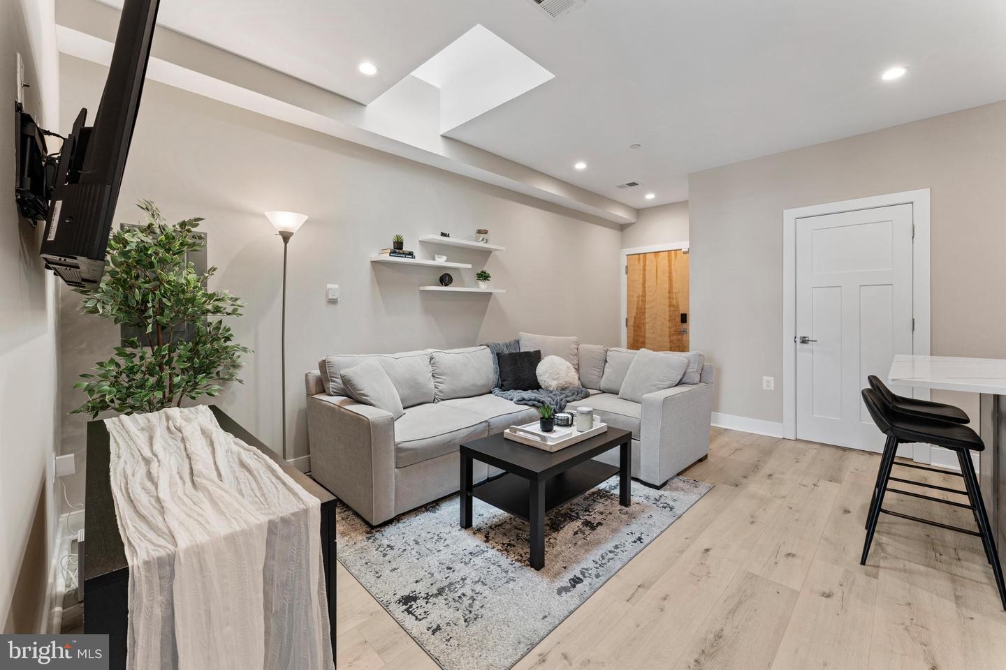 818 KENNEDY ST NW #9, WASHINGTON, District Of Columbia 20011, 2 Bedrooms Bedrooms, ,1 BathroomBathrooms,Residential,For sale,818 KENNEDY ST NW #9,DCDC2198812 MLS # DCDC2198812