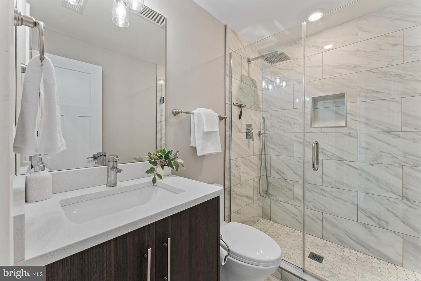 818 KENNEDY ST NW #9, WASHINGTON, District Of Columbia 20011, 2 Bedrooms Bedrooms, ,1 BathroomBathrooms,Residential,For sale,818 KENNEDY ST NW #9,DCDC2198812 MLS # DCDC2198812
