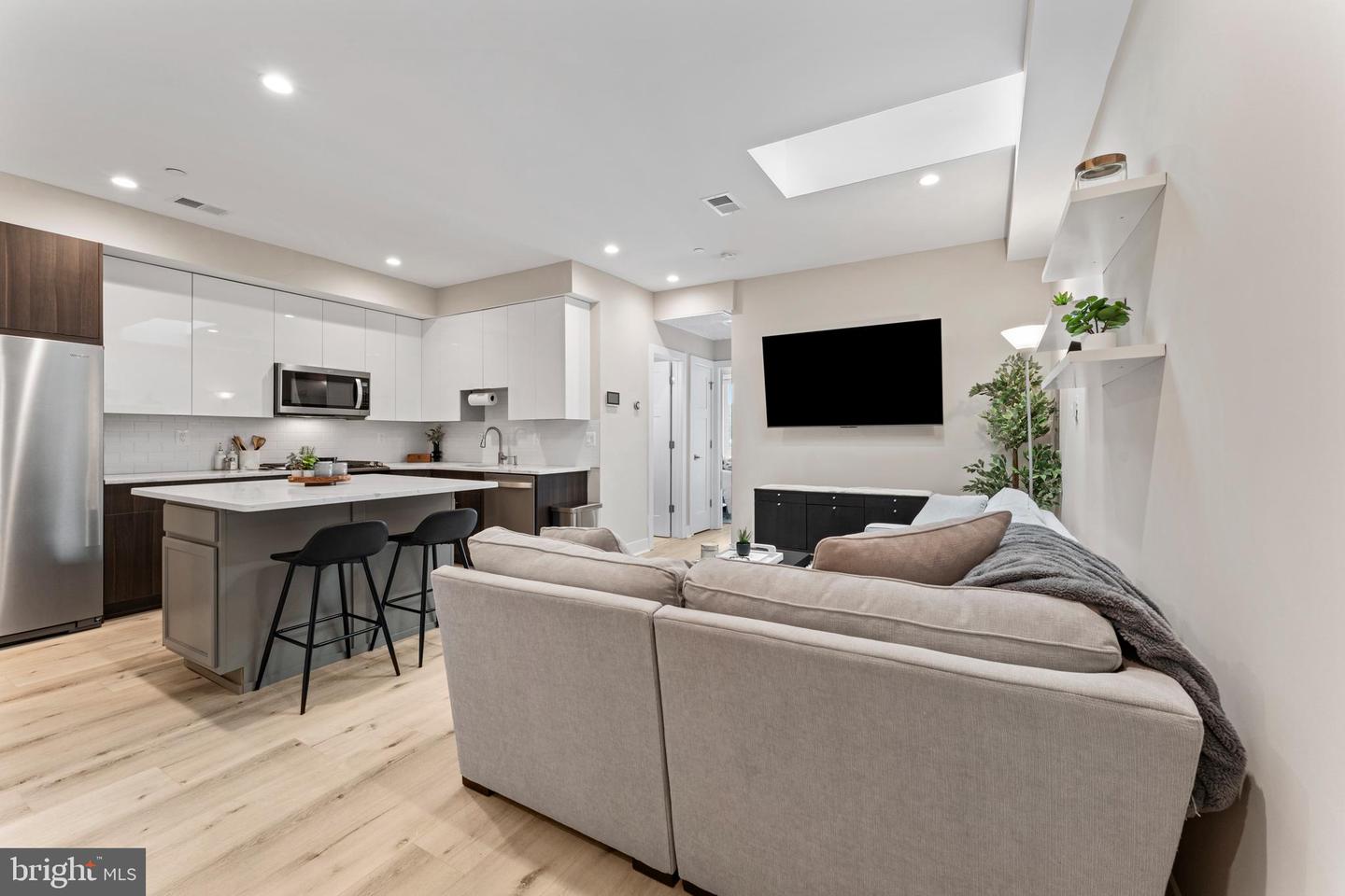 818 KENNEDY ST NW #9, WASHINGTON, District Of Columbia 20011, 2 Bedrooms Bedrooms, ,1 BathroomBathrooms,Residential,For sale,818 KENNEDY ST NW #9,DCDC2198812 MLS # DCDC2198812