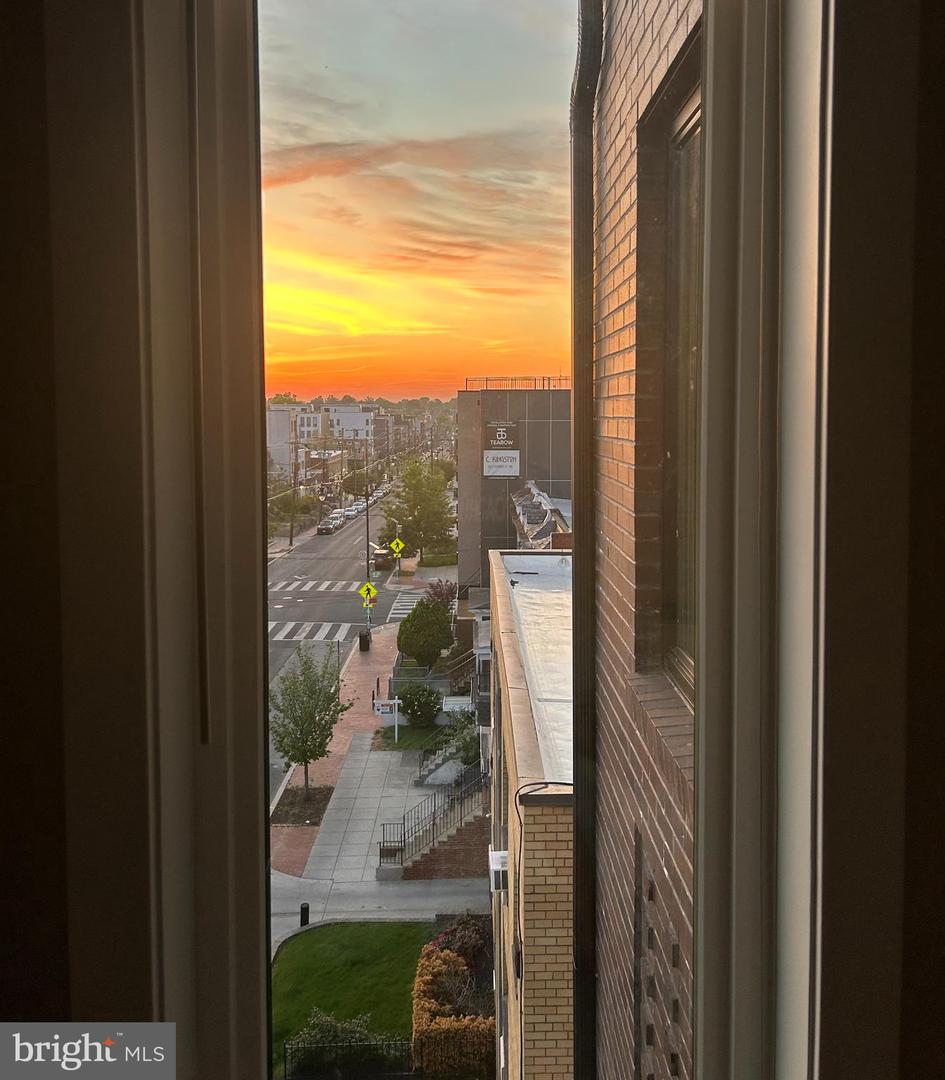 818 KENNEDY ST NW #9, WASHINGTON, District Of Columbia 20011, 2 Bedrooms Bedrooms, ,1 BathroomBathrooms,Residential,For sale,818 KENNEDY ST NW #9,DCDC2198812 MLS # DCDC2198812