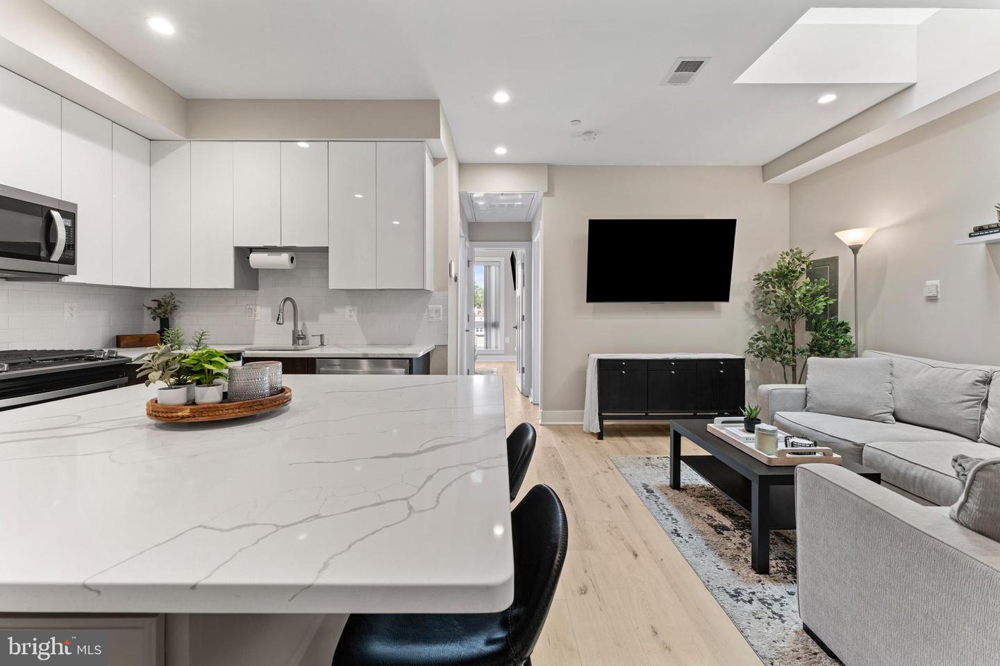 818 KENNEDY ST NW #9, WASHINGTON, District Of Columbia 20011, 2 Bedrooms Bedrooms, ,1 BathroomBathrooms,Residential,For sale,818 KENNEDY ST NW #9,DCDC2198812 MLS # DCDC2198812
