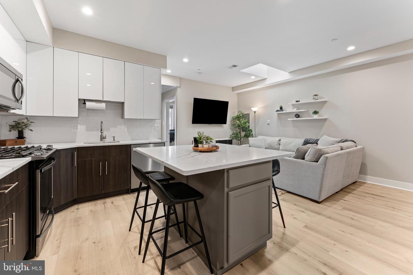 818 KENNEDY ST NW #9, WASHINGTON, District Of Columbia 20011, 2 Bedrooms Bedrooms, ,1 BathroomBathrooms,Residential,For sale,818 KENNEDY ST NW #9,DCDC2198812 MLS # DCDC2198812