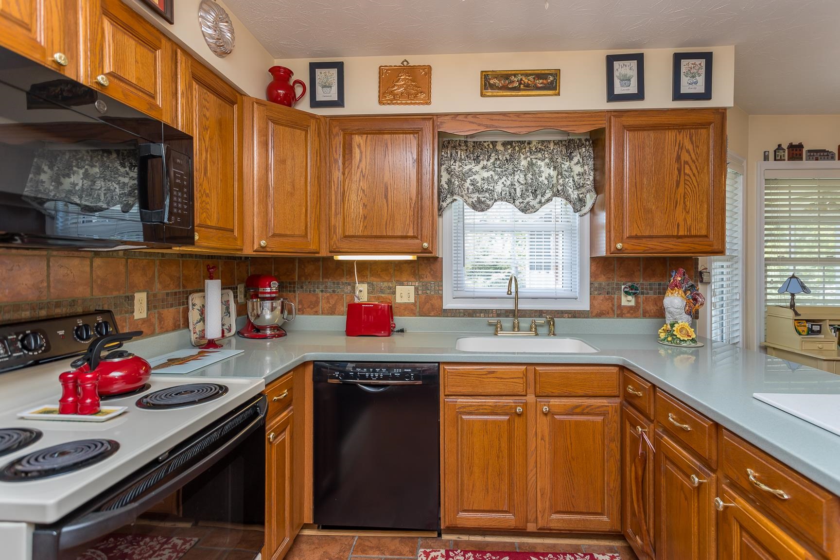 5811 FOXCROFT DR, ROCKINGHAM, Virginia 22801, 4 Bedrooms Bedrooms, ,2 BathroomsBathrooms,Residential,5811 FOXCROFT DR,664362 MLS # 664362