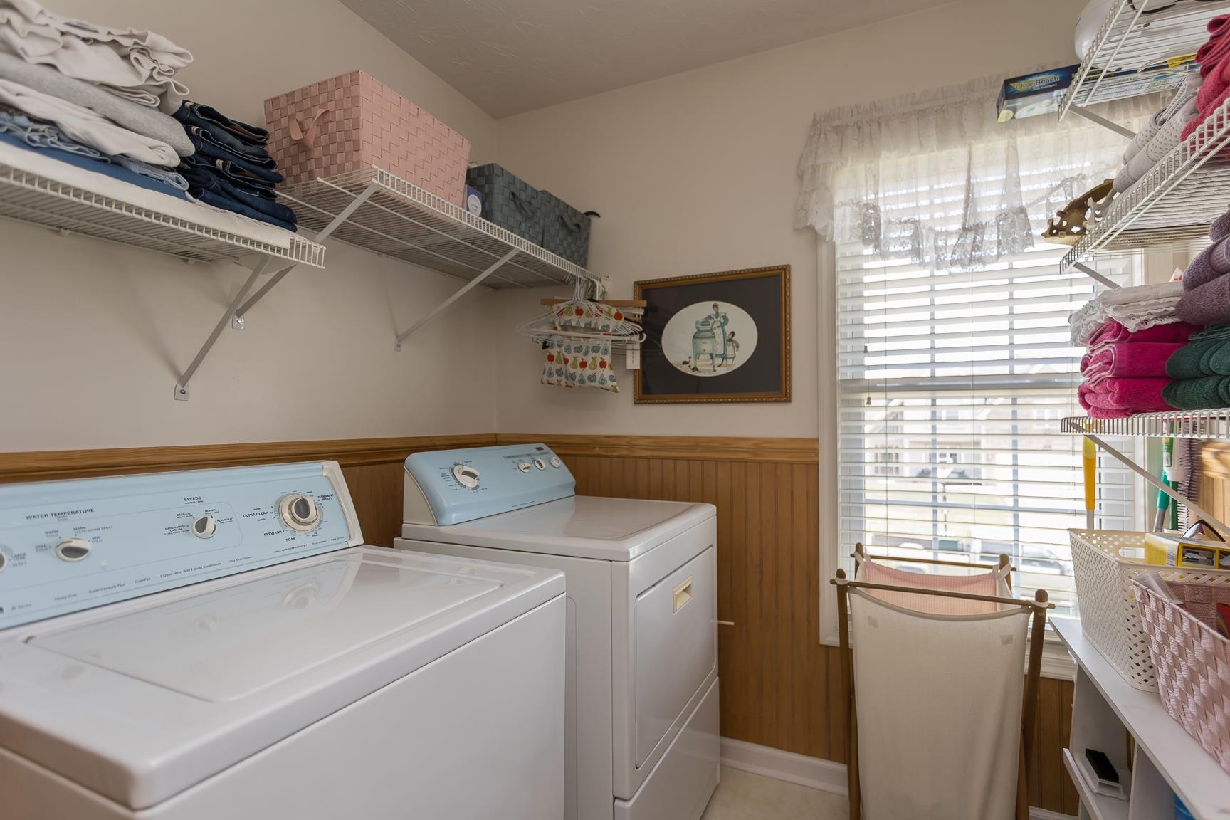 5811 FOXCROFT DR, ROCKINGHAM, Virginia 22801, 4 Bedrooms Bedrooms, ,2 BathroomsBathrooms,Residential,5811 FOXCROFT DR,664362 MLS # 664362
