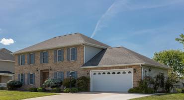 5811 FOXCROFT DR, ROCKINGHAM, Virginia 22801, 4 Bedrooms Bedrooms, ,2 BathroomsBathrooms,Residential,5811 FOXCROFT DR,664362 MLS # 664362