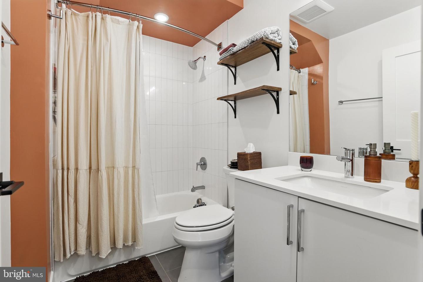 2905 GEORGIA AVE NW #403, WASHINGTON, District Of Columbia 20001, 2 Bedrooms Bedrooms, ,2 BathroomsBathrooms,Residential,For sale,2905 GEORGIA AVE NW #403,DCDC2198894 MLS # DCDC2198894