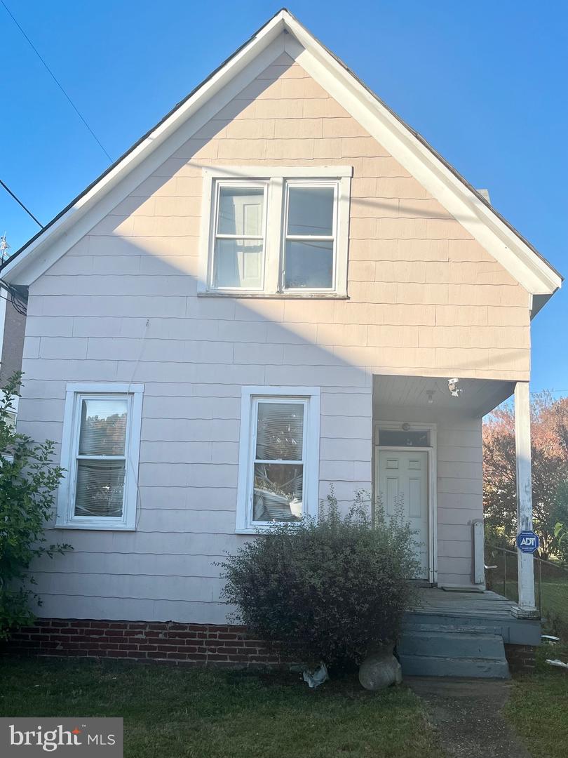 4300 JAY ST NE, WASHINGTON, District Of Columbia 20019, 2 Bedrooms Bedrooms, ,1 BathroomBathrooms,Residential,For sale,4300 JAY ST NE,DCDC2198852 MLS # DCDC2198852
