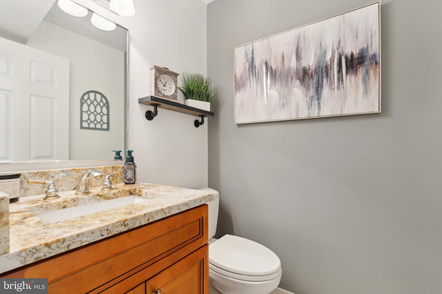 6724 PASSAGEWAY PL, BURKE, Virginia 22015, 4 Bedrooms Bedrooms, ,2 BathroomsBathrooms,Residential,For sale,6724 PASSAGEWAY PL,VAFX2238470 MLS # VAFX2238470