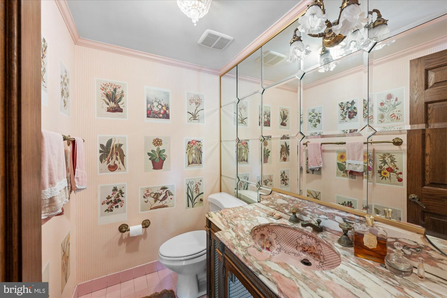 3101 CLEVELAND AVE NW, WASHINGTON, District Of Columbia 20008, 4 Bedrooms Bedrooms, ,2 BathroomsBathrooms,Residential,For sale,3101 CLEVELAND AVE NW,DCDC2198890 MLS # DCDC2198890