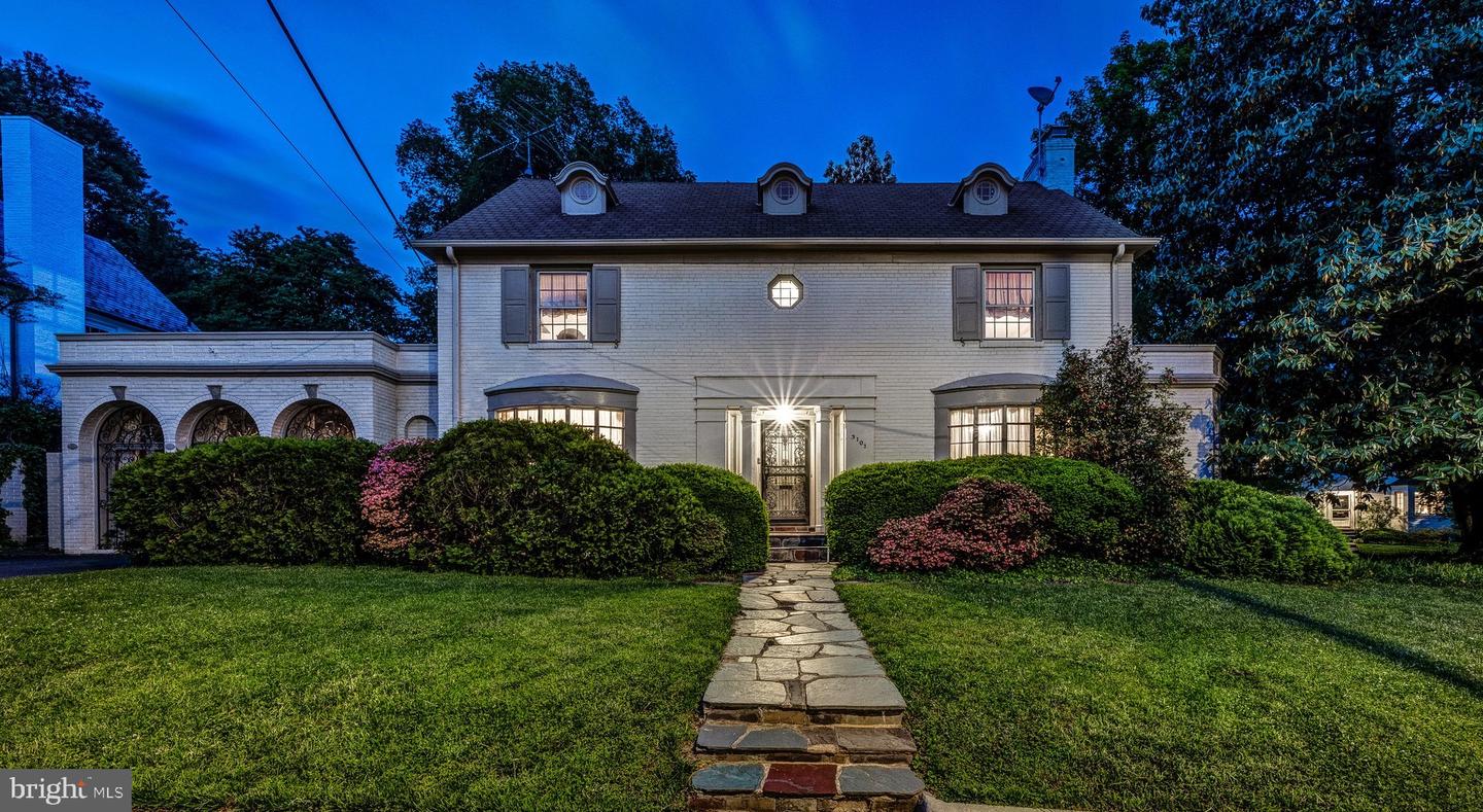 3101 CLEVELAND AVE NW, WASHINGTON, District Of Columbia 20008, 4 Bedrooms Bedrooms, ,2 BathroomsBathrooms,Residential,For sale,3101 CLEVELAND AVE NW,DCDC2198890 MLS # DCDC2198890