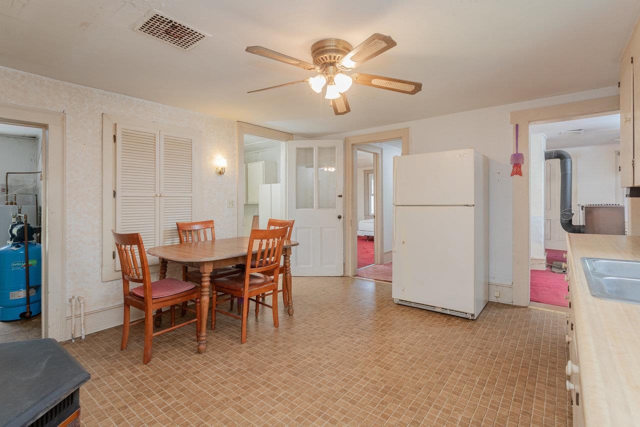 56 GRINDSTONE RD, BRIDGEWATER, Virginia 22812, 3 Bedrooms Bedrooms, ,1 BathroomBathrooms,Residential,56 GRINDSTONE RD,664367 MLS # 664367