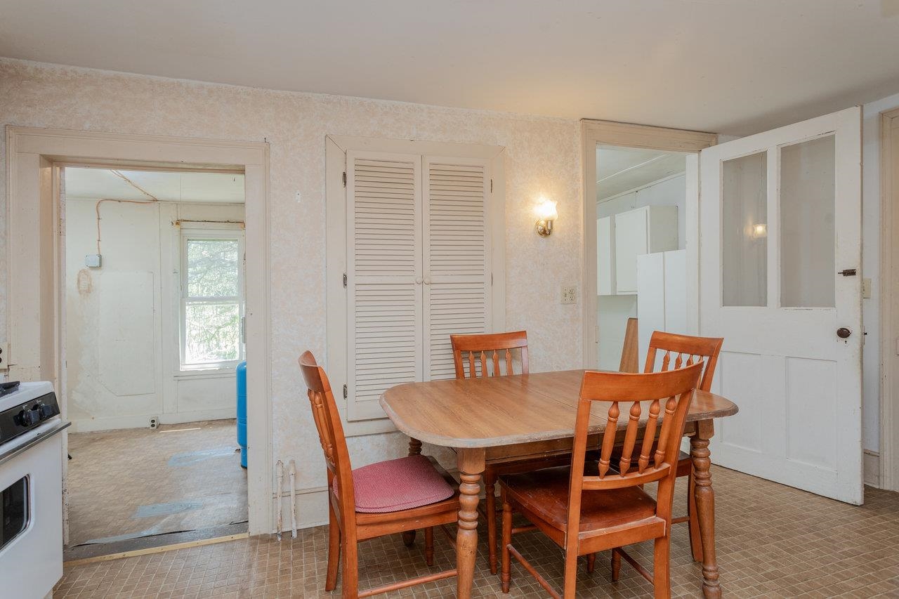 56 GRINDSTONE RD, BRIDGEWATER, Virginia 22812, 3 Bedrooms Bedrooms, ,1 BathroomBathrooms,Residential,56 GRINDSTONE RD,664367 MLS # 664367