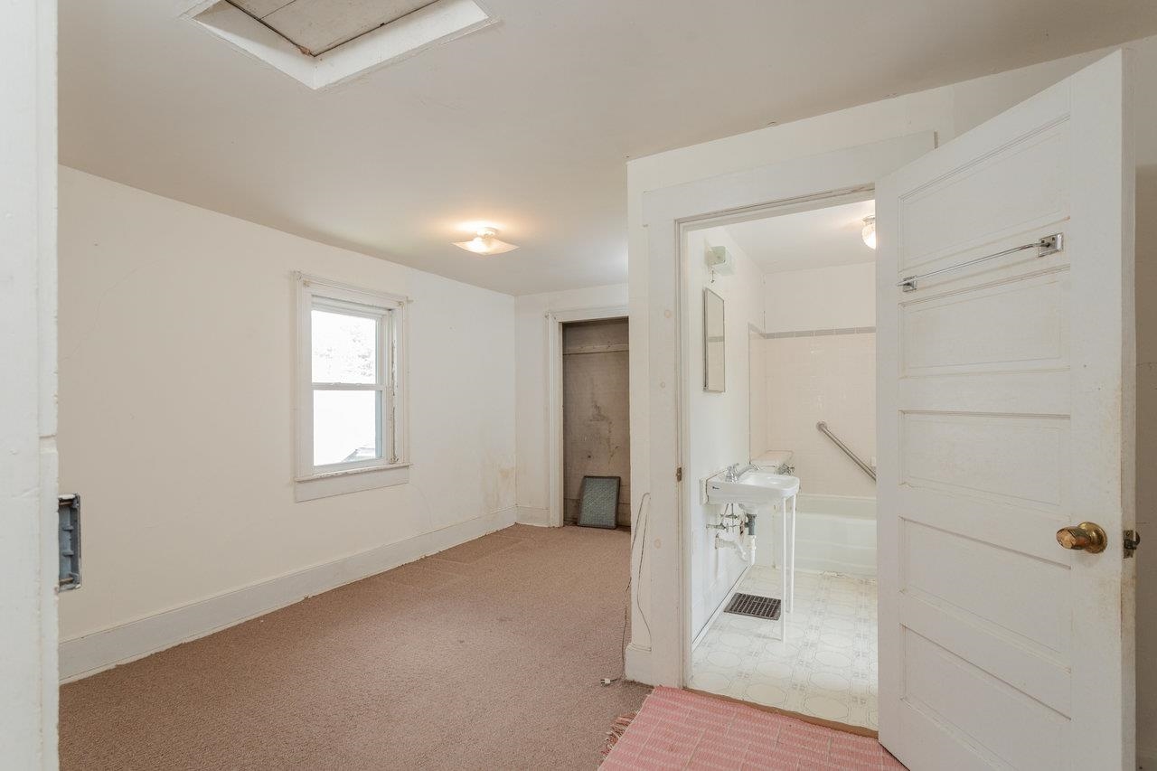 56 GRINDSTONE RD, BRIDGEWATER, Virginia 22812, 3 Bedrooms Bedrooms, ,1 BathroomBathrooms,Residential,56 GRINDSTONE RD,664367 MLS # 664367