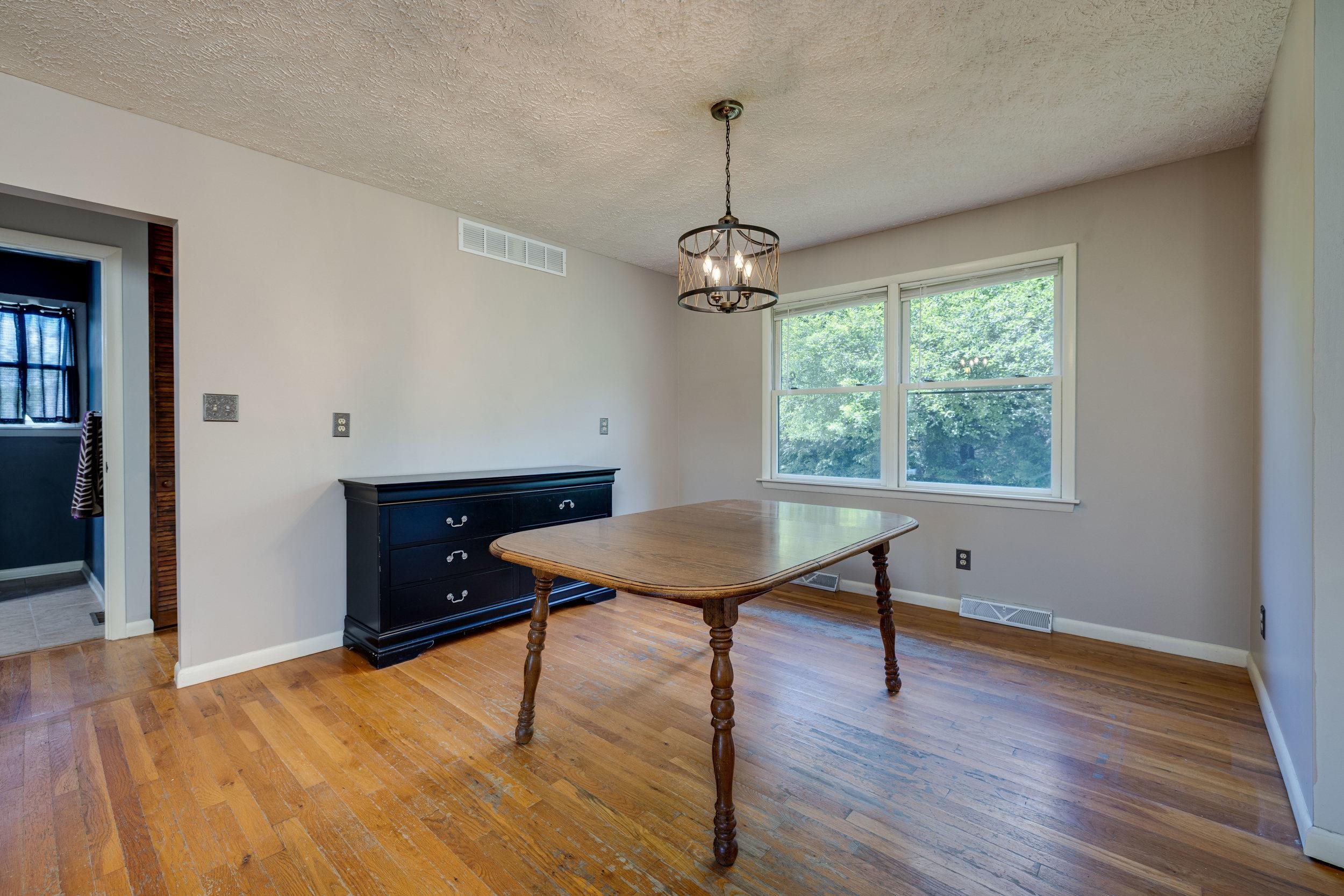 143 WOODLAND CT, LURAY, Virginia 22835, 2 Bedrooms Bedrooms, ,2 BathroomsBathrooms,Residential,143 WOODLAND CT,664368 MLS # 664368