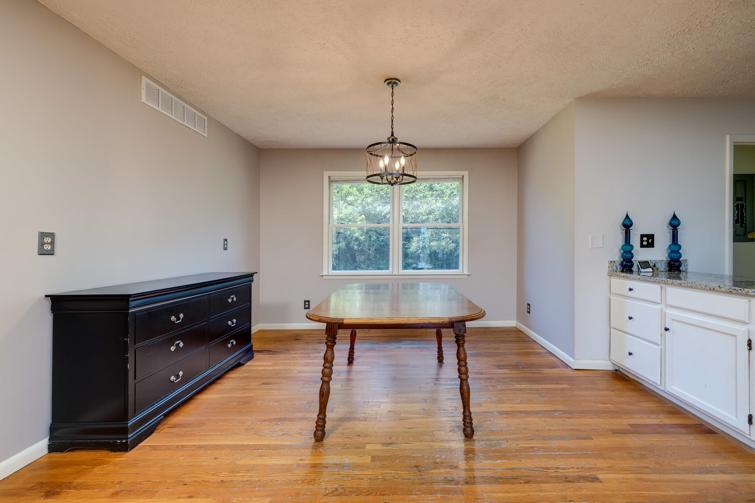 143 WOODLAND CT, LURAY, Virginia 22835, 2 Bedrooms Bedrooms, ,2 BathroomsBathrooms,Residential,143 WOODLAND CT,664368 MLS # 664368