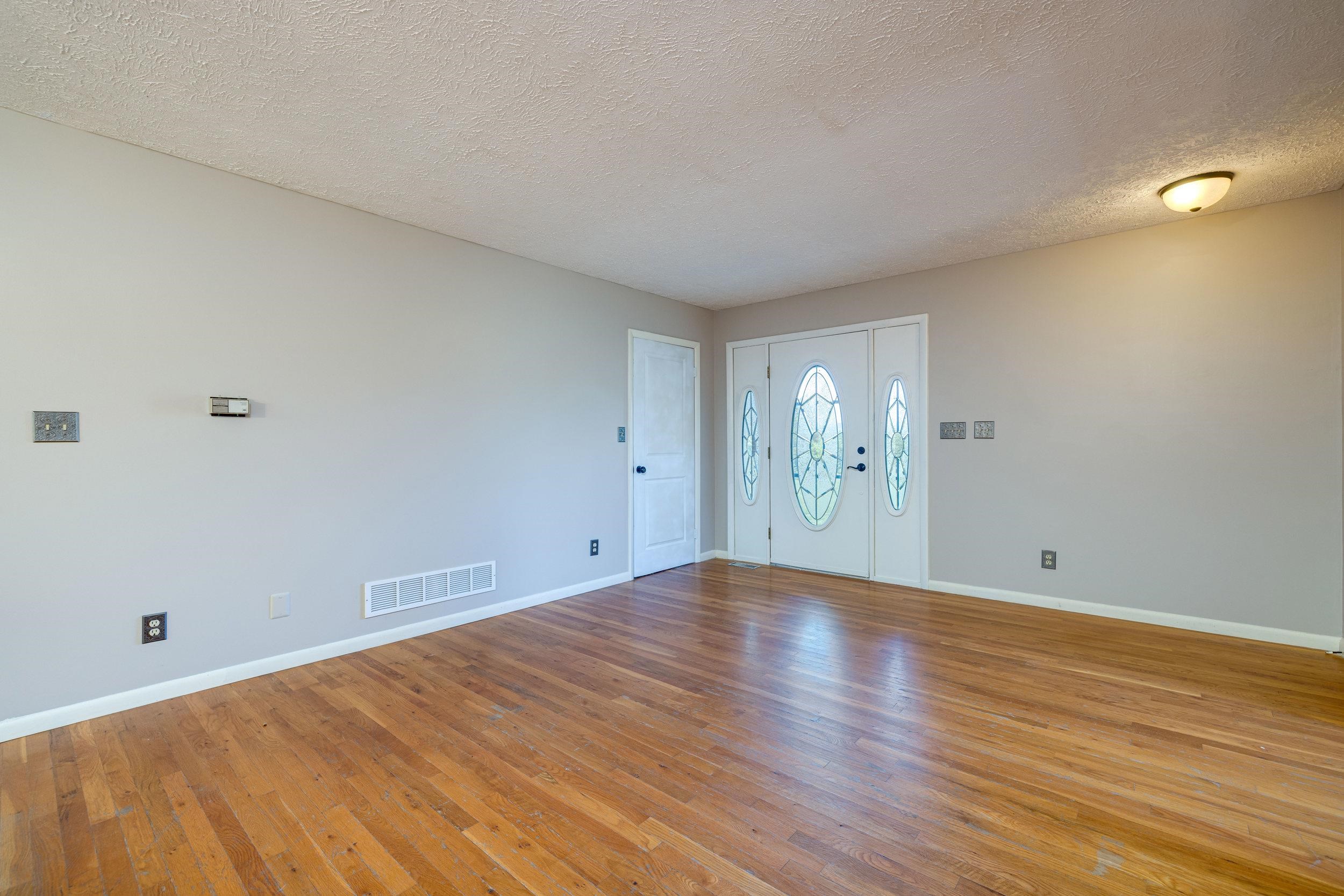 143 WOODLAND CT, LURAY, Virginia 22835, 2 Bedrooms Bedrooms, ,2 BathroomsBathrooms,Residential,143 WOODLAND CT,664368 MLS # 664368