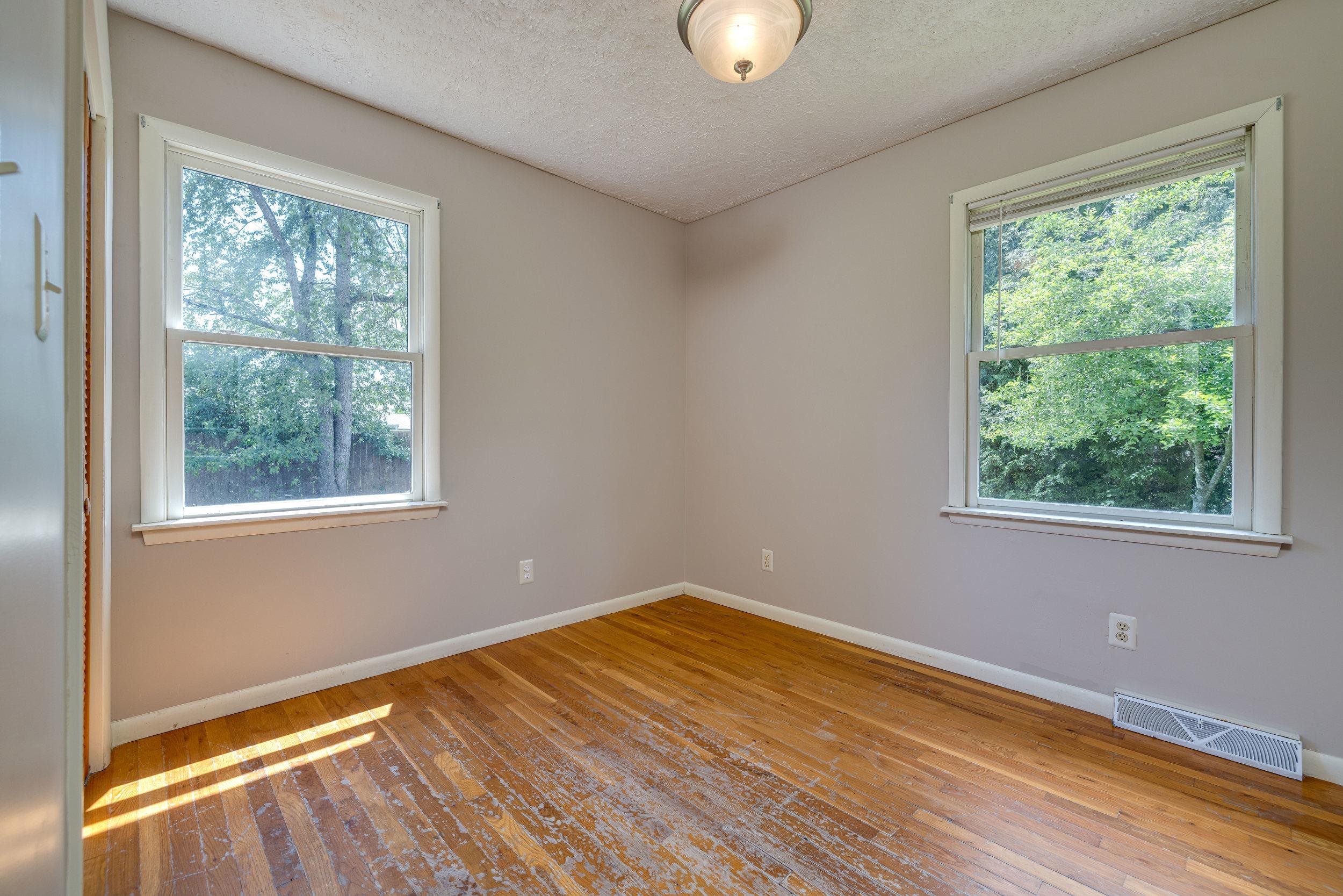 143 WOODLAND CT, LURAY, Virginia 22835, 2 Bedrooms Bedrooms, ,2 BathroomsBathrooms,Residential,143 WOODLAND CT,664368 MLS # 664368