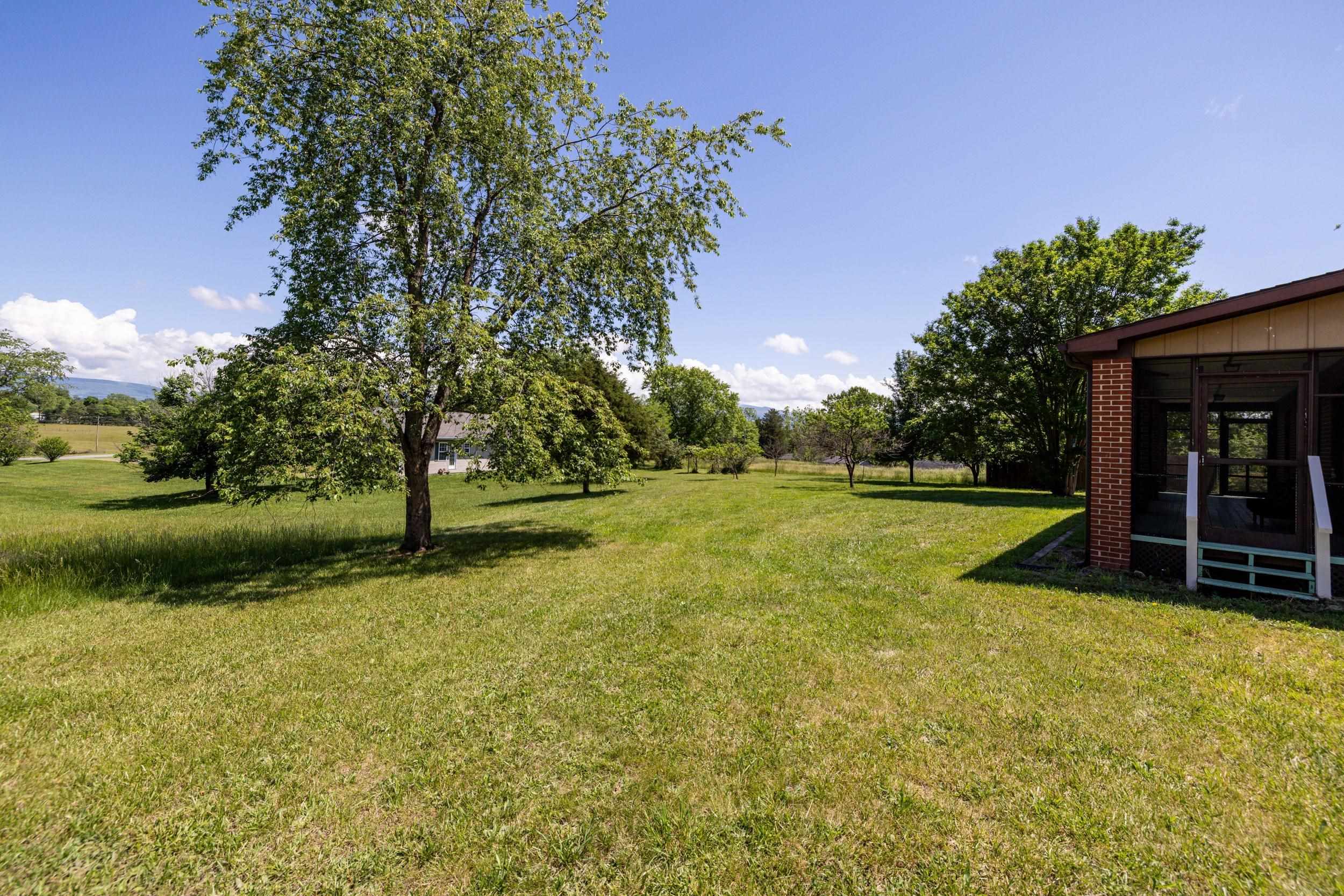 143 WOODLAND CT, LURAY, Virginia 22835, 2 Bedrooms Bedrooms, ,2 BathroomsBathrooms,Residential,143 WOODLAND CT,664368 MLS # 664368